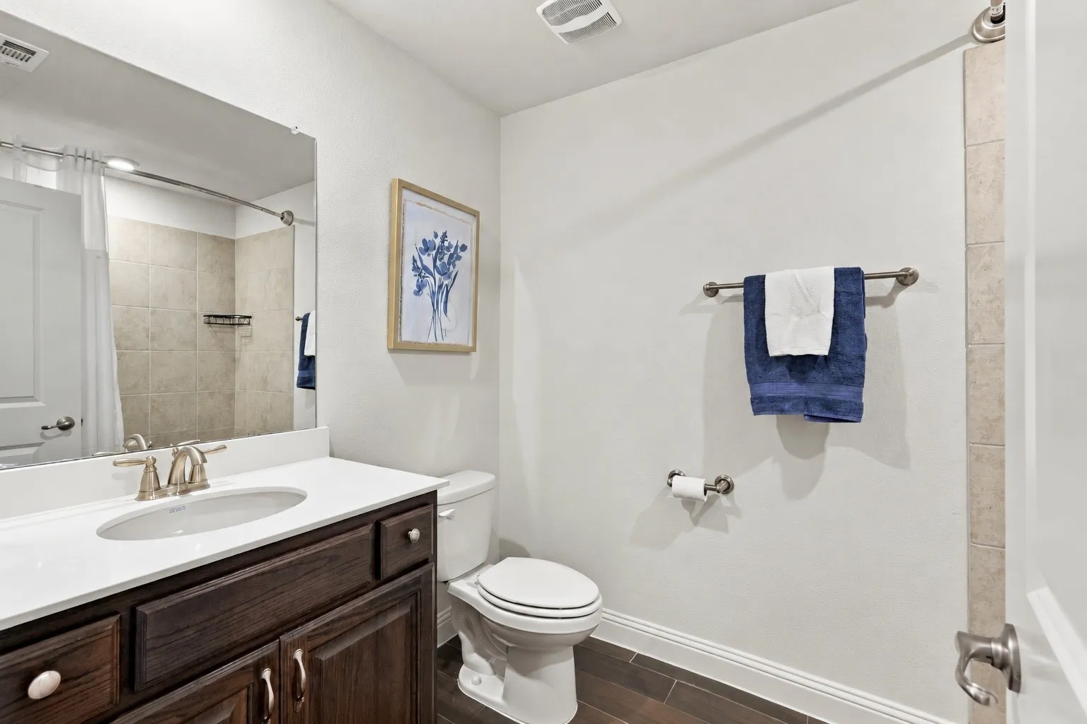 Upstairs full bathroom