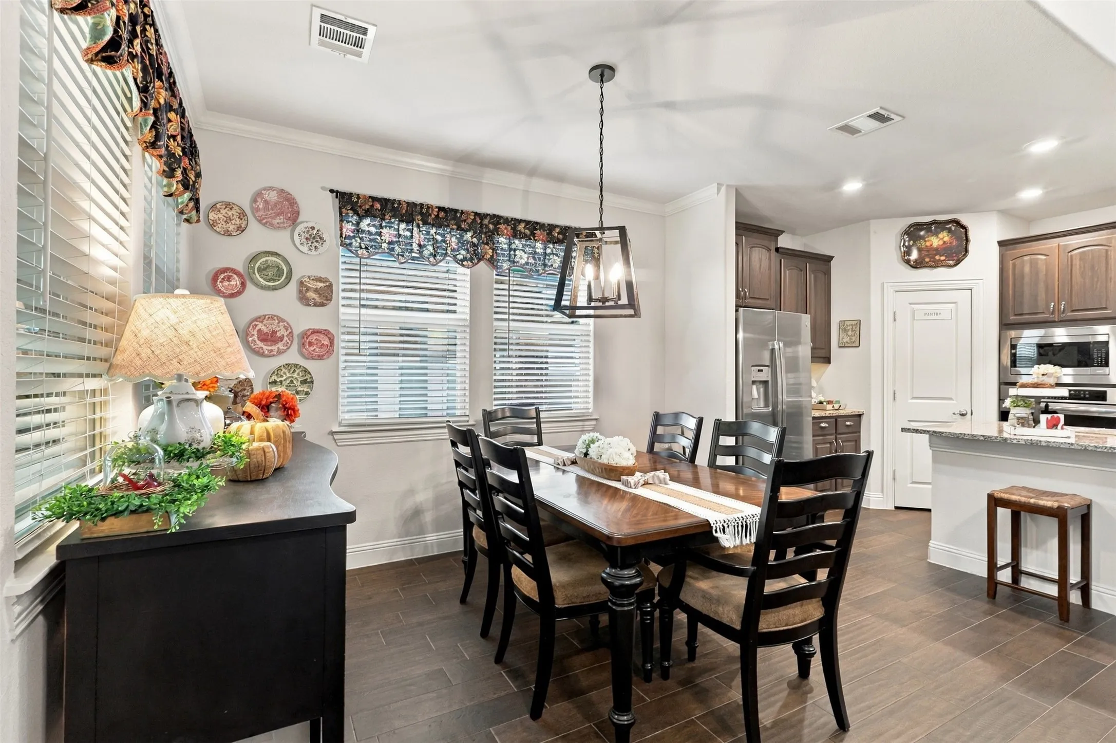 Single Family Residence For Sale in Collin County , 10936 Calvert Place, Mc Kinney, Texas 75071, 4 Bedroom, 3 Bathroom, 2 Garage spaces, 2,202 Sqft, built in 2019, mls#21367169, Real Estate Agent in Mc Kinney, Homes For Sale in Collin county, Homes For Sale in Mc Kinney, Realtor in Mc Kinney Texas, Real Estate Brokerage Independent Realty Texas, Luminita Cordes Realtor