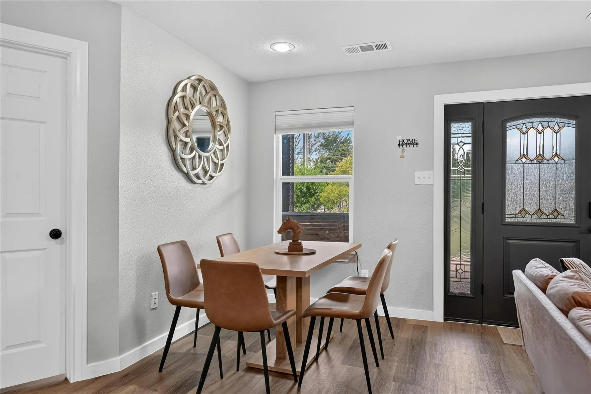 Single Family Residence For Rent in Collin County , 4606 County Road 408, Mc Kinney, Texas 75071, 3 Bedroom, 2 Bathroom, Garage spaces, 1,300 Sqft, built in 2023, mls#21387167, Real Estate Agent in Mc Kinney, Homes For Rent in Collin county, Homes For Rent in Mc Kinney, Realtor in Mc Kinney Texas, Real Estate Brokerage Independent Realty Texas, Luminita Cordes Realtor