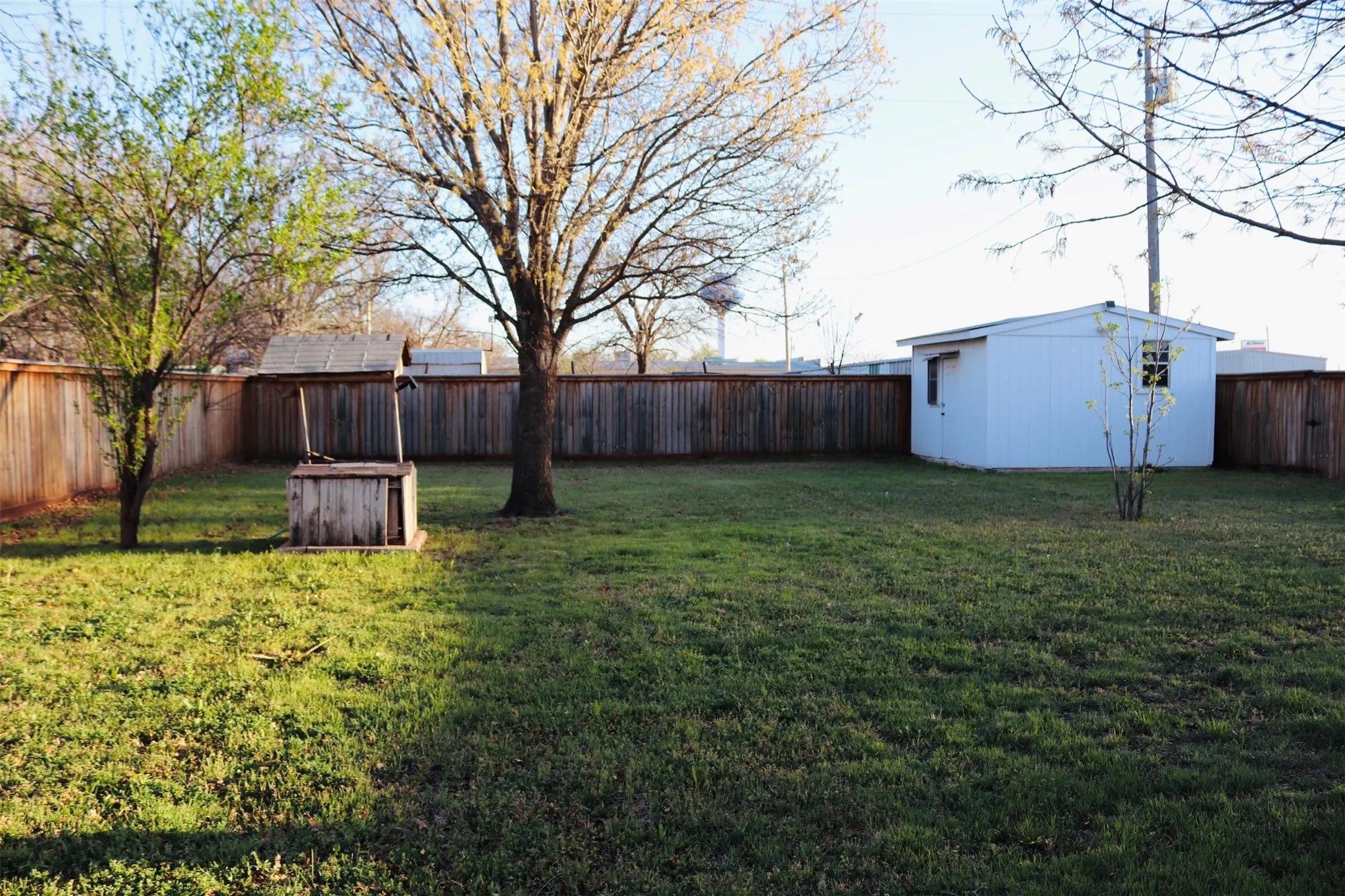 Single Family Residence For Sale in Runnels County , 109 Novice Road, Winters, Texas 79567, 3 Bedroom, 2 Bathroom, Garage spaces, 1,220 Sqft, built in 1953, mls#21386816, Real Estate Agent in Winters, Homes For Sale in Runnels county, Homes For Sale in Winters, Realtor in Winters Texas, Real Estate Brokerage Independent Realty Texas, Luminita Cordes Realtor