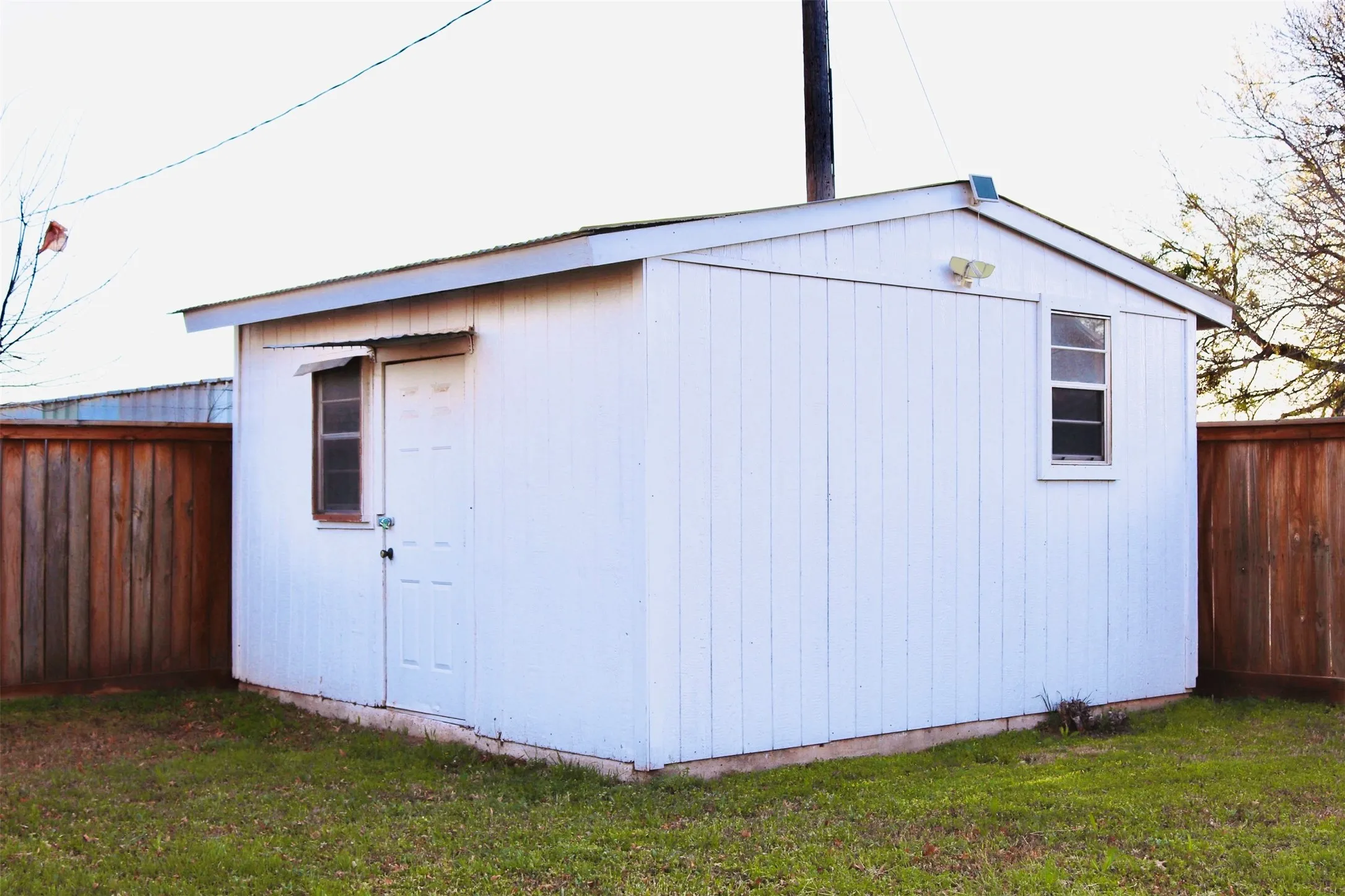 Single Family Residence For Sale in Runnels County , 109 Novice Road, Winters, Texas 79567, 3 Bedroom, 2 Bathroom, Garage spaces, 1,220 Sqft, built in 1953, mls#21386816, Real Estate Agent in Winters, Homes For Sale in Runnels county, Homes For Sale in Winters, Realtor in Winters Texas, Real Estate Brokerage Independent Realty Texas, Luminita Cordes Realtor
