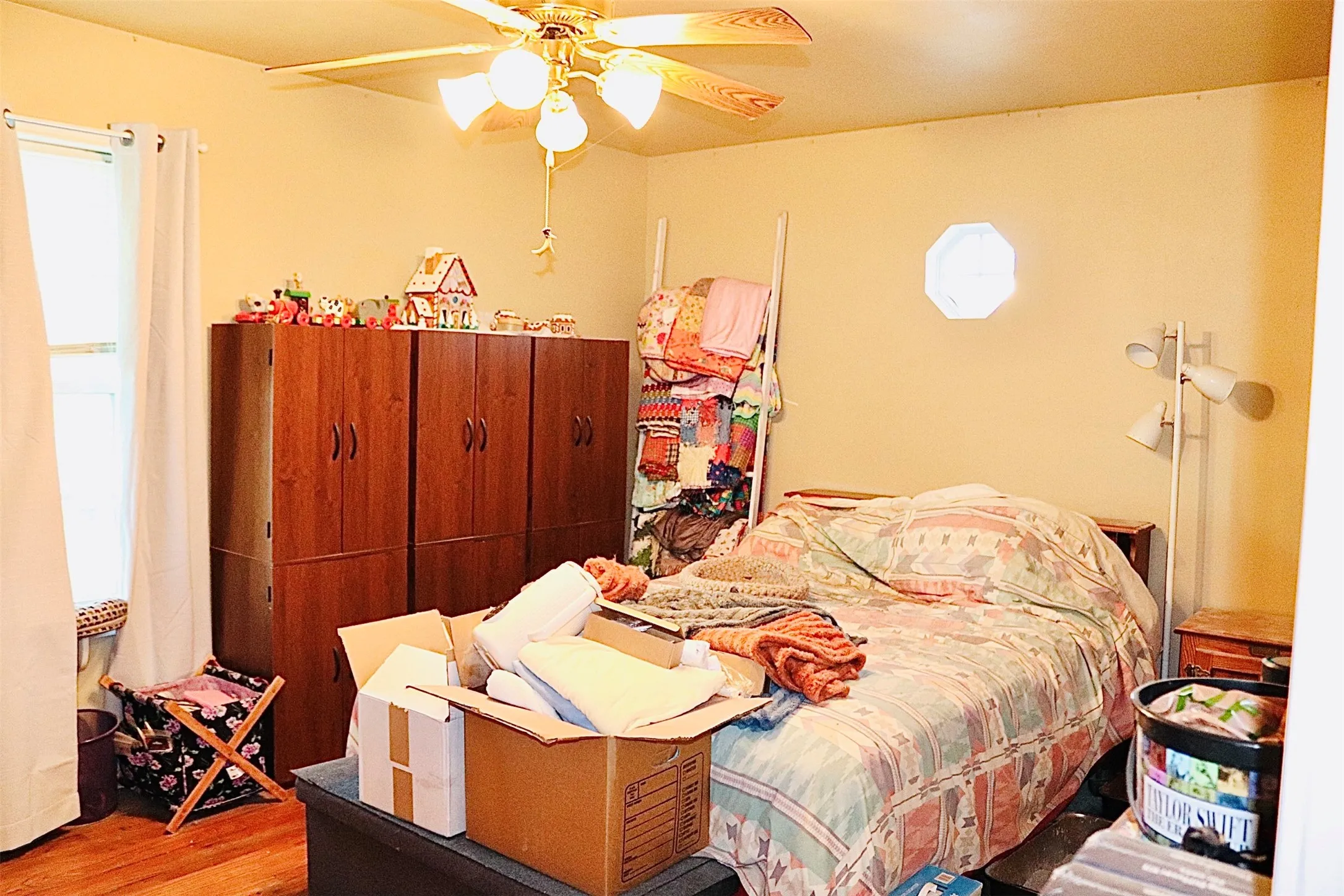Single Family Residence For Sale in Runnels County , 109 Novice Road, Winters, Texas 79567, 3 Bedroom, 2 Bathroom, Garage spaces, 1,220 Sqft, built in 1953, mls#21386816, Real Estate Agent in Winters, Homes For Sale in Runnels county, Homes For Sale in Winters, Realtor in Winters Texas, Real Estate Brokerage Independent Realty Texas, Luminita Cordes Realtor