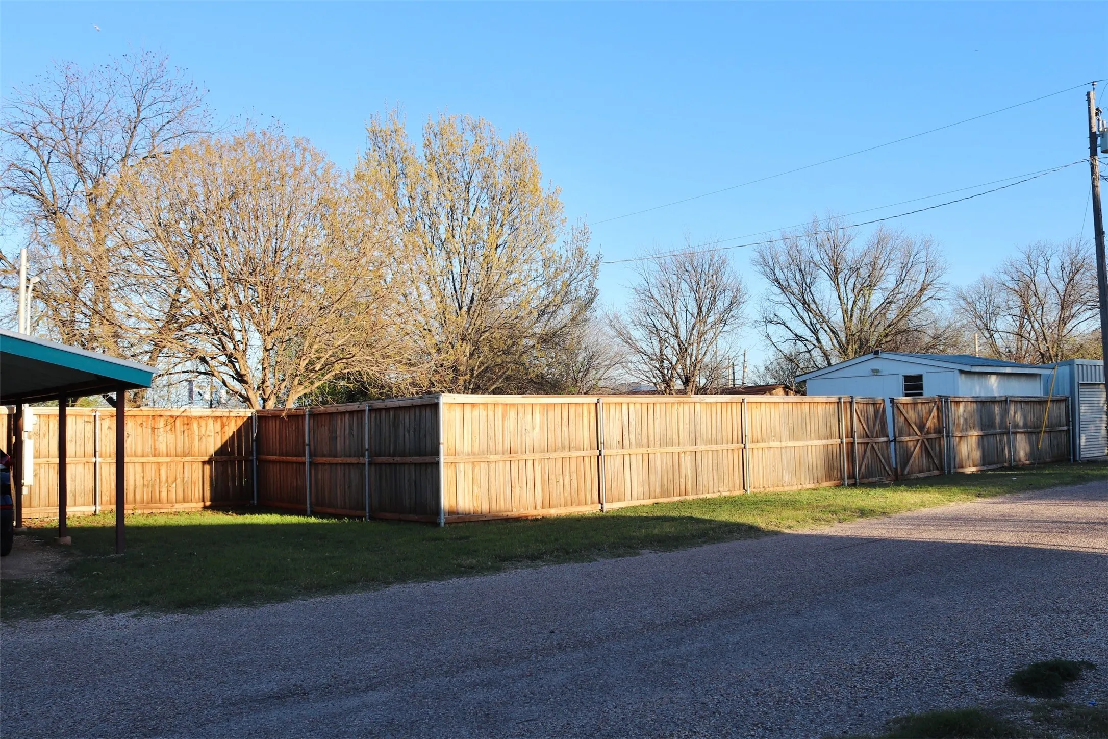 Single Family Residence For Sale in Runnels County , 109 Novice Road, Winters, Texas 79567, 3 Bedroom, 2 Bathroom, Garage spaces, 1,220 Sqft, built in 1953, mls#21386816, Real Estate Agent in Winters, Homes For Sale in Runnels county, Homes For Sale in Winters, Realtor in Winters Texas, Real Estate Brokerage Independent Realty Texas, Luminita Cordes Realtor