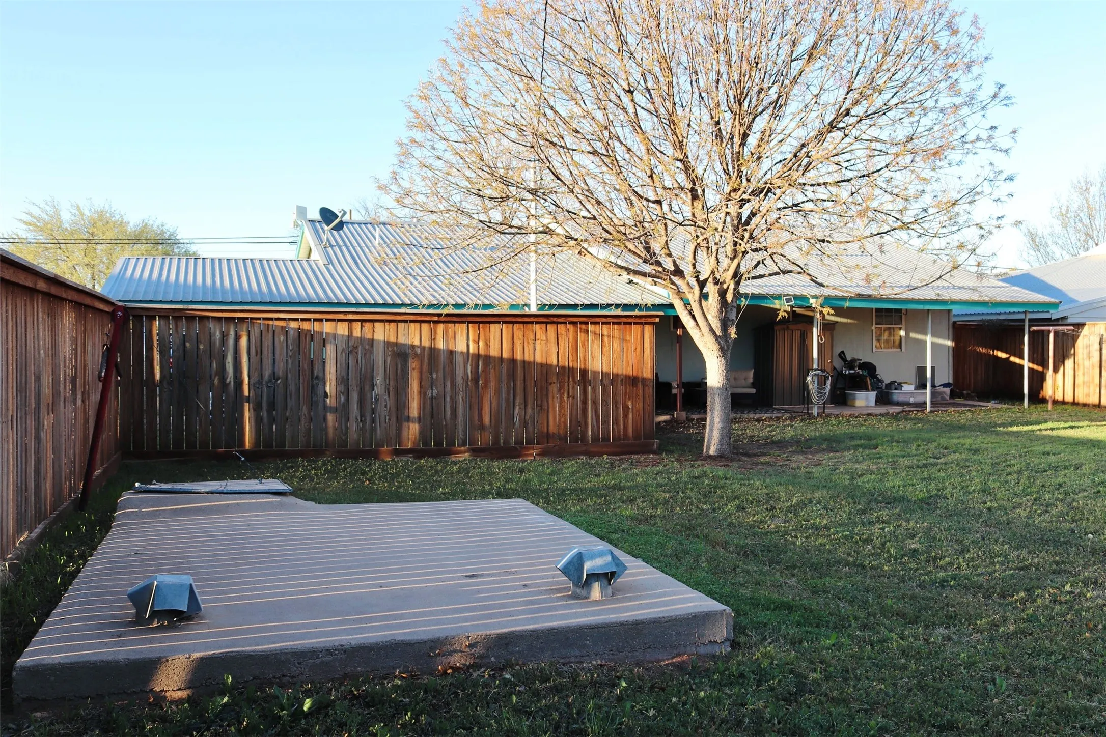 Single Family Residence For Sale in Runnels County , 109 Novice Road, Winters, Texas 79567, 3 Bedroom, 2 Bathroom, Garage spaces, 1,220 Sqft, built in 1953, mls#21386816, Real Estate Agent in Winters, Homes For Sale in Runnels county, Homes For Sale in Winters, Realtor in Winters Texas, Real Estate Brokerage Independent Realty Texas, Luminita Cordes Realtor