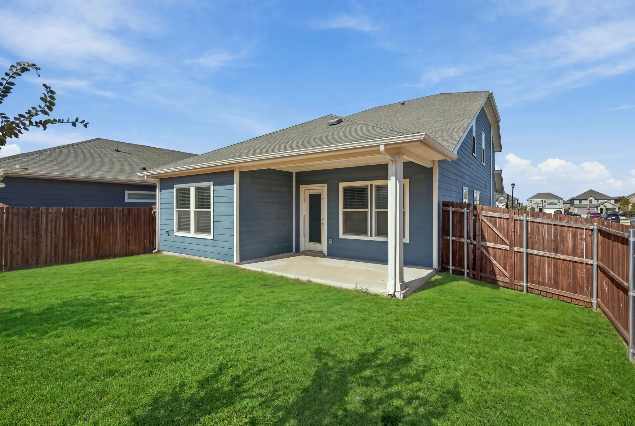 Single Family Residence For Rent in Kaufman County , 1801 Ash Oak Lane, Forney, Texas 75126, 4 Bedroom, 3 Bathroom, 2 Garage spaces, 2,250 Sqft, built in 2022, mls#21387520, Real Estate Agent in Forney, Homes For Rent in Kaufman county, Homes For Rent in Forney, Realtor in Forney Texas, Real Estate Brokerage Independent Realty Texas, Luminita Cordes Realtor