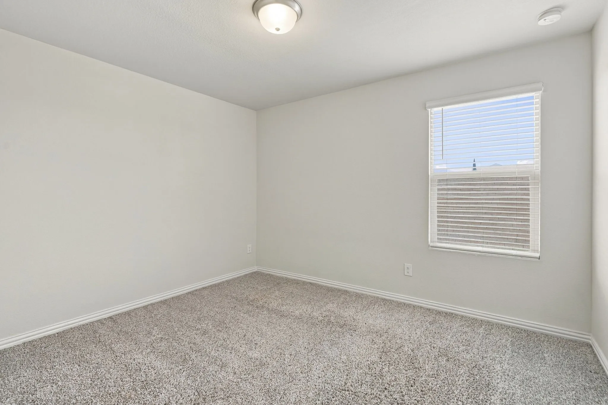 Single Family Residence For Rent in Kaufman County , 1801 Ash Oak Lane, Forney, Texas 75126, 4 Bedroom, 3 Bathroom, 2 Garage spaces, 2,250 Sqft, built in 2022, mls#21387520, Real Estate Agent in Forney, Homes For Rent in Kaufman county, Homes For Rent in Forney, Realtor in Forney Texas, Real Estate Brokerage Independent Realty Texas, Luminita Cordes Realtor