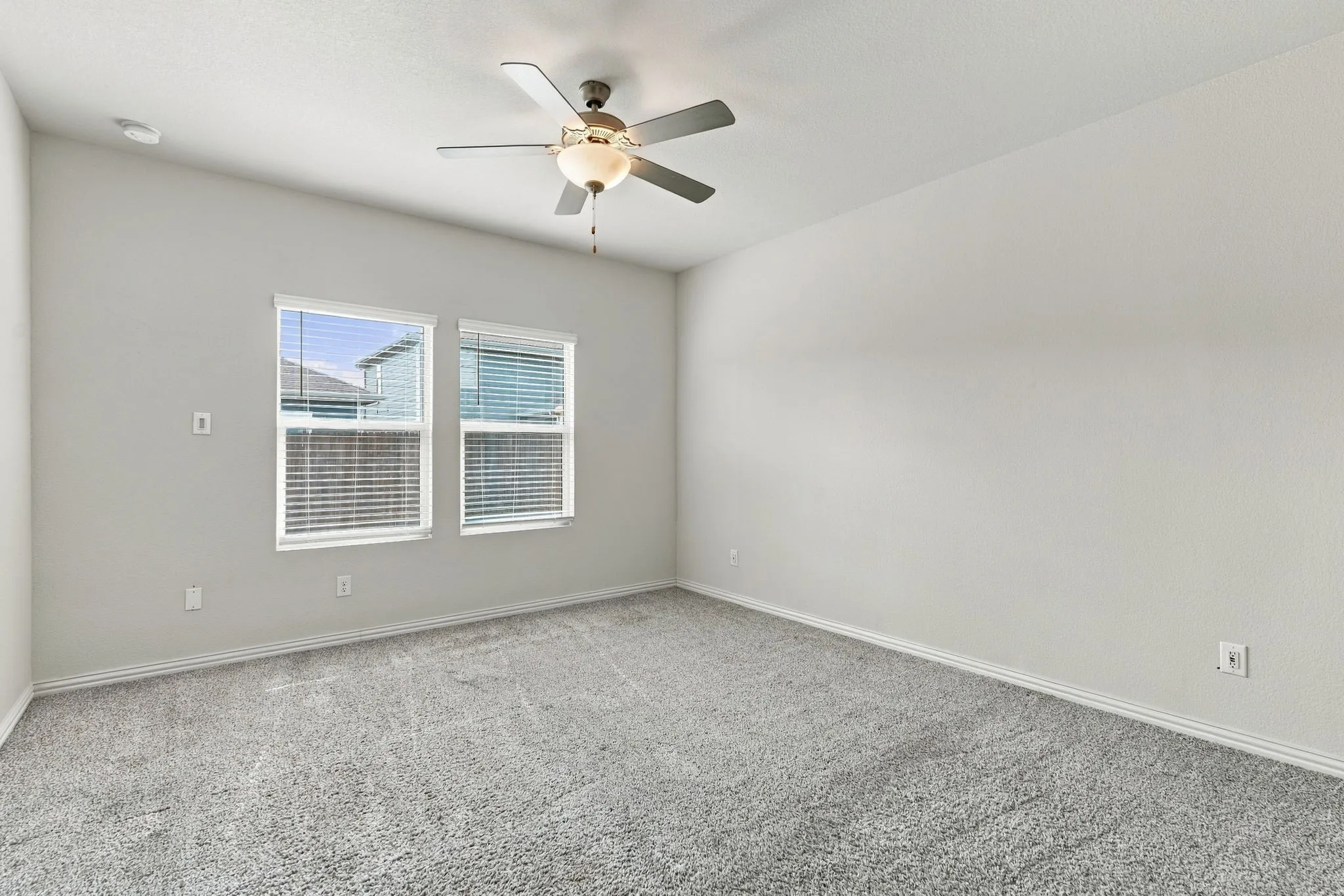 Single Family Residence For Rent in Kaufman County , 1801 Ash Oak Lane, Forney, Texas 75126, 4 Bedroom, 3 Bathroom, 2 Garage spaces, 2,250 Sqft, built in 2022, mls#21387520, Real Estate Agent in Forney, Homes For Rent in Kaufman county, Homes For Rent in Forney, Realtor in Forney Texas, Real Estate Brokerage Independent Realty Texas, Luminita Cordes Realtor