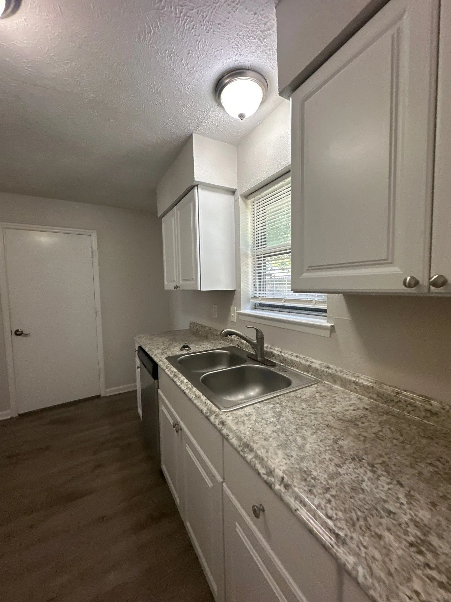 Single Family Residence For Rent in Dallas County , 1601 Meridian Way, Garland, Texas 75040, 3 Bedroom, 1 Bathroom, 1 Garage spaces, 1,242 Sqft, built in 1977, mls#21387271, Real Estate Agent in Garland, Homes For Rent in Dallas county, Homes For Rent in Garland, Realtor in Garland Texas, Real Estate Brokerage Independent Realty Texas, Luminita Cordes Realtor