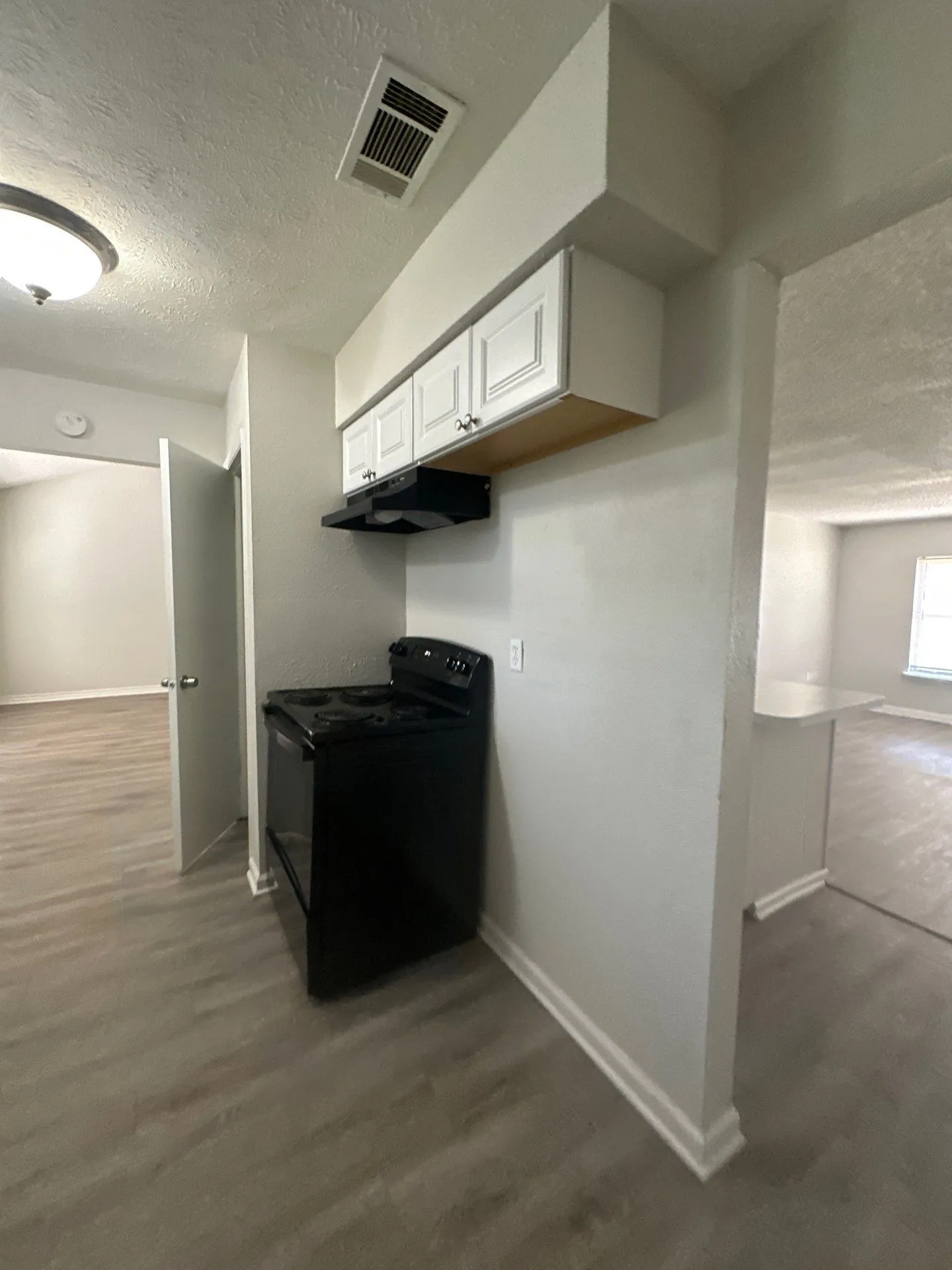 Single Family Residence For Rent in Dallas County , 1601 Meridian Way, Garland, Texas 75040, 3 Bedroom, 1 Bathroom, 1 Garage spaces, 1,242 Sqft, built in 1977, mls#21387271, Real Estate Agent in Garland, Homes For Rent in Dallas county, Homes For Rent in Garland, Realtor in Garland Texas, Real Estate Brokerage Independent Realty Texas, Luminita Cordes Realtor