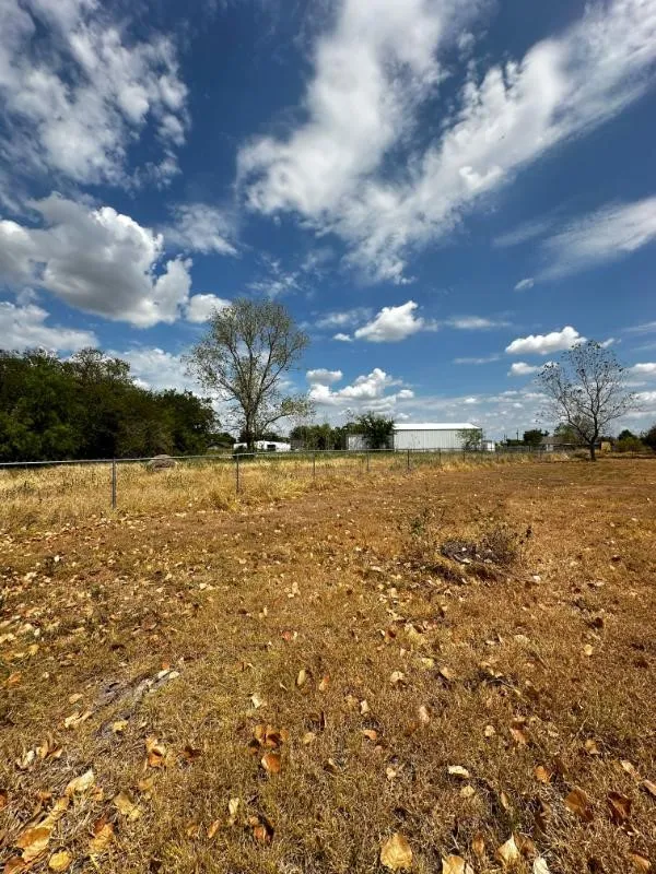 Single Family Residence For Sale in Kaufman County , 7276 Havenridge Lane, Kaufman, Texas 75142, 3 Bedroom, 3 Bathroom, 1 Garage spaces, 3,124 Sqft, built in 1997, mls#21382272, Real Estate Agent in Kaufman, Homes For Sale in Kaufman county, Homes For Sale in Kaufman, Realtor in Kaufman Texas, Real Estate Brokerage Independent Realty Texas, Luminita Cordes Realtor