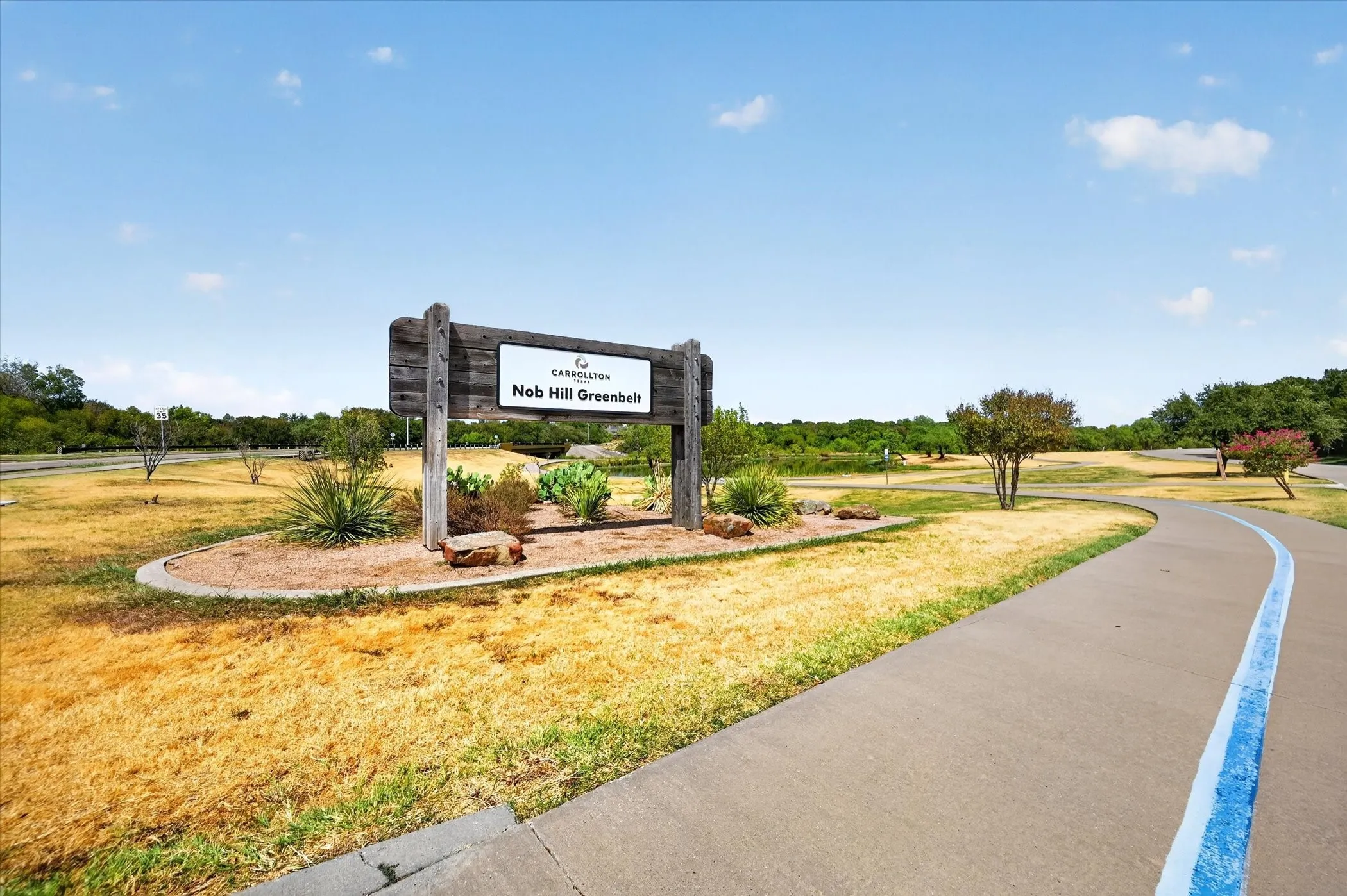 Single Family Residence For Sale in Denton County , 1618 San Francisco Street, Carrollton, Texas 75007, 3 Bedroom, 2 Bathroom, 2 Garage spaces, 1,963 Sqft, built in 1985, mls#21383761, Real Estate Agent in Carrollton, Homes For Sale in Denton county, Homes For Sale in Carrollton, Realtor in Carrollton Texas, Real Estate Brokerage Independent Realty Texas, Luminita Cordes Realtor