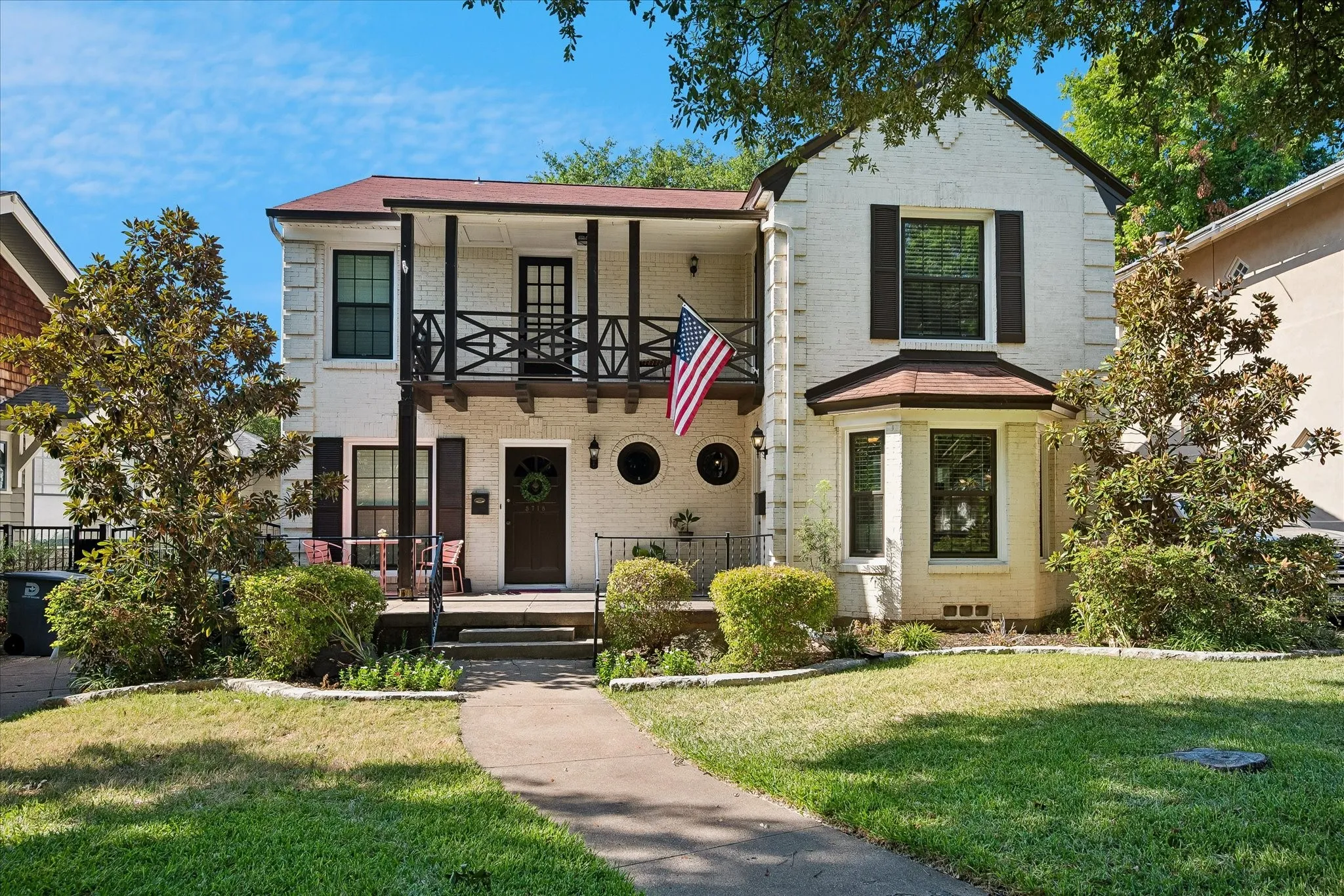 Duplex For Sale in Dallas County , 5716 Goliad Avenue, Dallas, Texas 75206, 4 Bedroom, 4 Bathroom, 2 Garage spaces, 0 Sqft, built in 1935, mls#21384724, Real Estate Agent in Dallas, Homes For Sale in Dallas county, Homes For Sale in Dallas, Realtor in Dallas Texas, Real Estate Brokerage Independent Realty Texas, Luminita Cordes Realtor