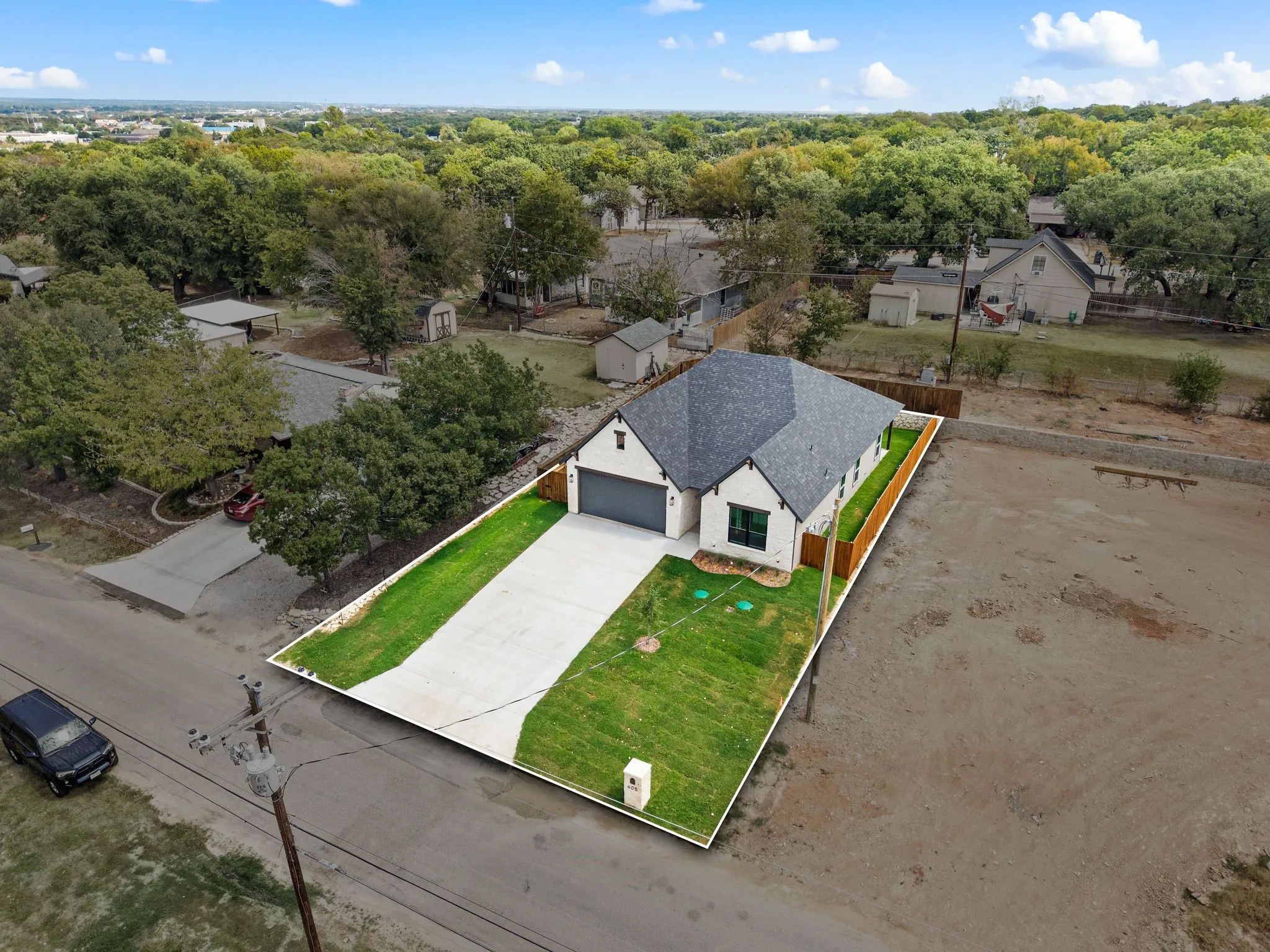 Single Family Residence For Sale in Hood County , 605 Mustang Trail, Granbury, Texas 76049, 3 Bedroom, 2 Bathroom, 2 Garage spaces, 1,535 Sqft, built in 2026, mls#21387199, Real Estate Agent in Granbury, Homes For Sale in Hood county, Homes For Sale in Granbury, Realtor in Granbury Texas, Real Estate Brokerage Independent Realty Texas, Luminita Cordes Realtor