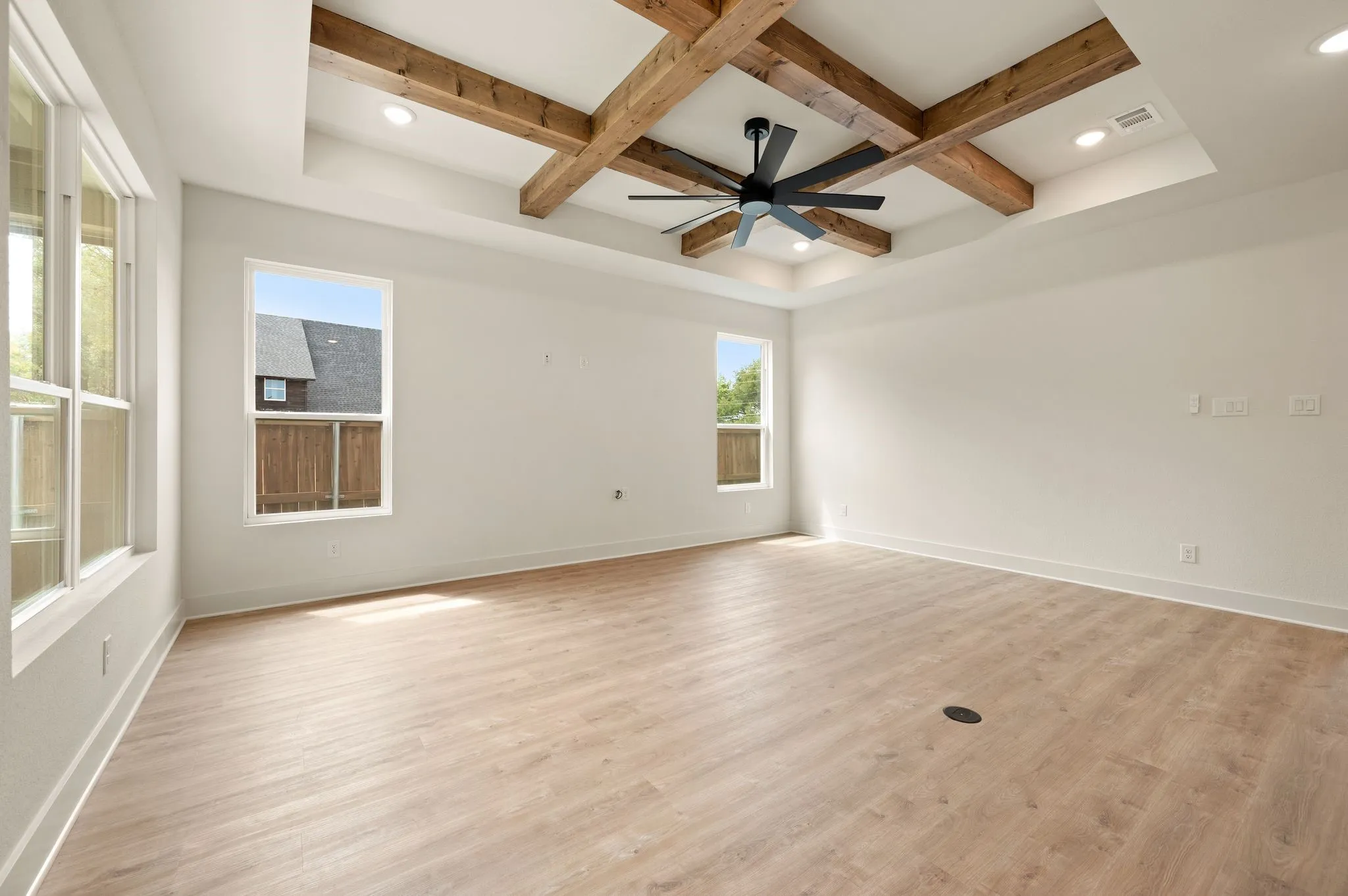 Single Family Residence For Sale in Hood County , 605 Mustang Trail, Granbury, Texas 76049, 3 Bedroom, 2 Bathroom, 2 Garage spaces, 1,535 Sqft, built in 2026, mls#21387199, Real Estate Agent in Granbury, Homes For Sale in Hood county, Homes For Sale in Granbury, Realtor in Granbury Texas, Real Estate Brokerage Independent Realty Texas, Luminita Cordes Realtor
