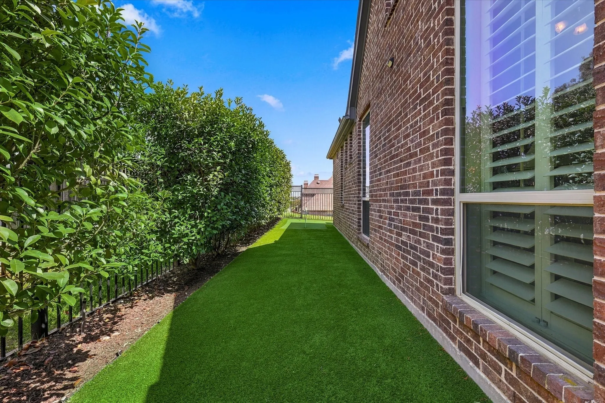 Single Family Residence For Rent in Denton County , 621 The Lakes Boulevard, Lewisville, Texas 75056, 3 Bedroom, 5 Bathroom, 2 Garage spaces, 2,717 Sqft, built in 2014, mls#21382317, Real Estate Agent in Lewisville, Homes For Rent in Denton county, Homes For Rent in Lewisville, Realtor in Lewisville Texas, Real Estate Brokerage Independent Realty Texas, Luminita Cordes Realtor
