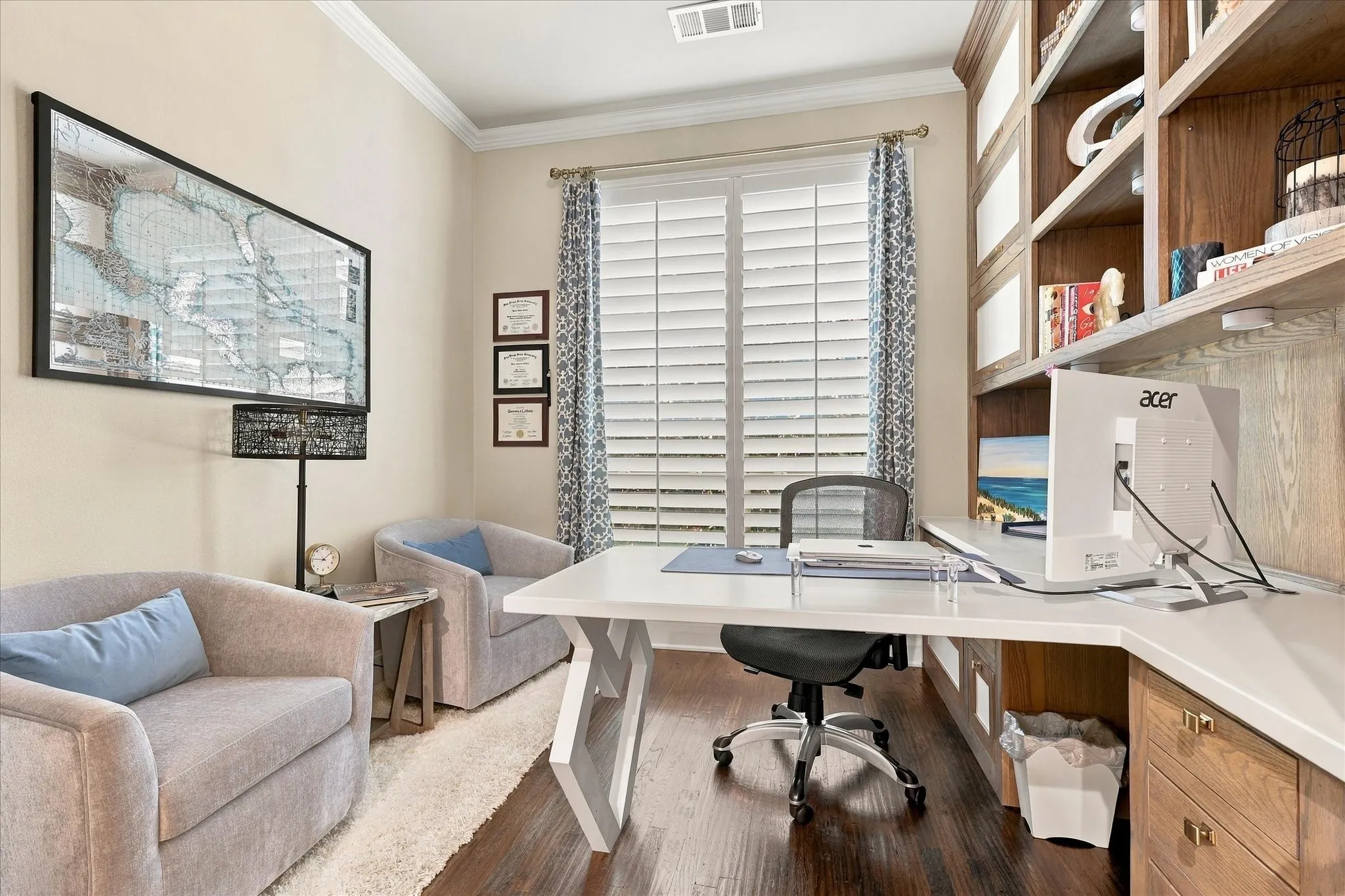 Single Family Residence For Rent in Denton County , 621 The Lakes Boulevard, Lewisville, Texas 75056, 3 Bedroom, 5 Bathroom, 2 Garage spaces, 2,717 Sqft, built in 2014, mls#21382317, Real Estate Agent in Lewisville, Homes For Rent in Denton county, Homes For Rent in Lewisville, Realtor in Lewisville Texas, Real Estate Brokerage Independent Realty Texas, Luminita Cordes Realtor