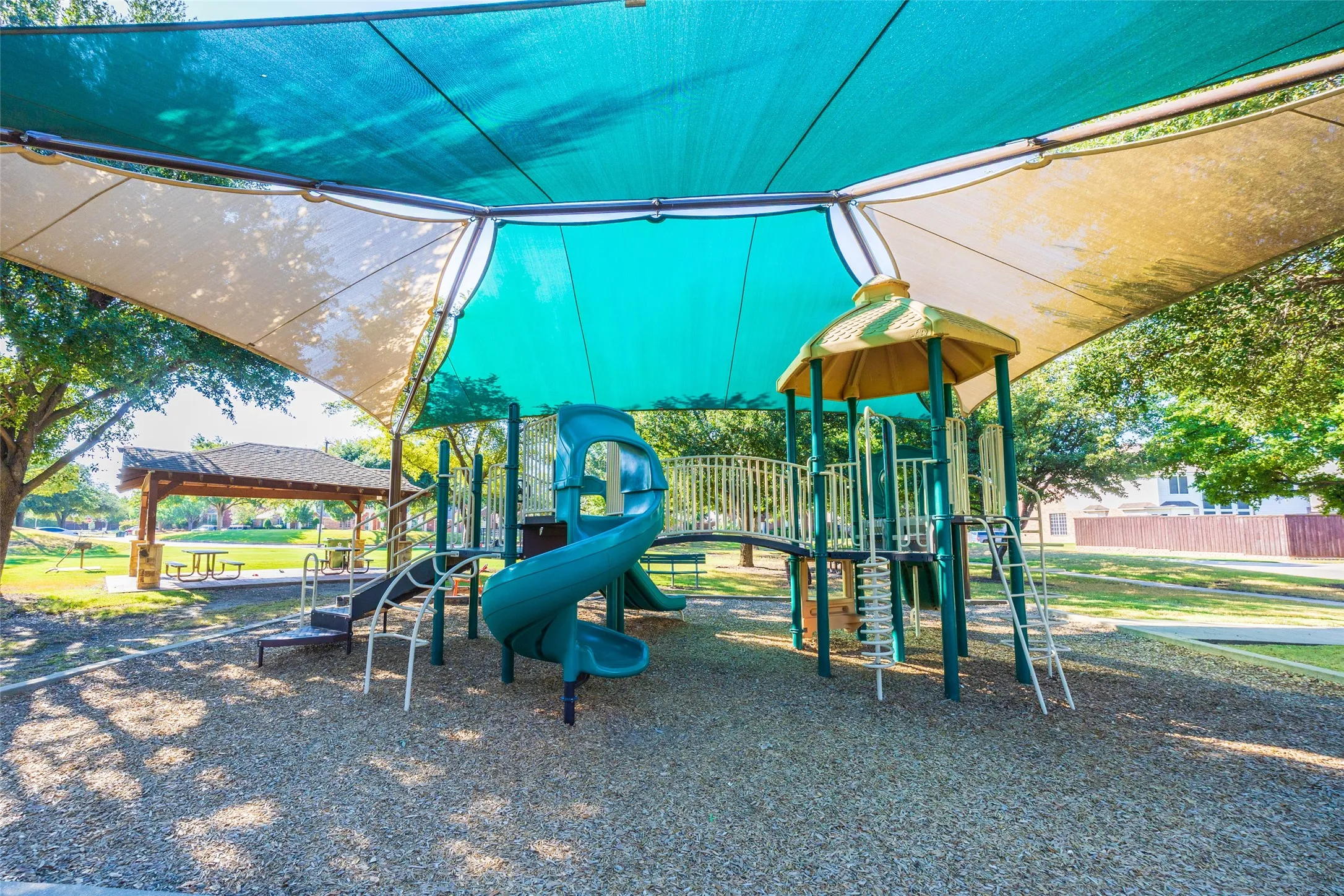 Single Family Residence For Rent in Denton County , 5708 Bedford Lane, The Colony, Texas 75056, 3 Bedroom, 2 Bathroom, 2 Garage spaces, 1,628 Sqft, built in 2001, mls#21387509, Real Estate Agent in The Colony, Homes For Rent in Denton county, Homes For Rent in The Colony, Realtor in The Colony Texas, Real Estate Brokerage Independent Realty Texas, Luminita Cordes Realtor