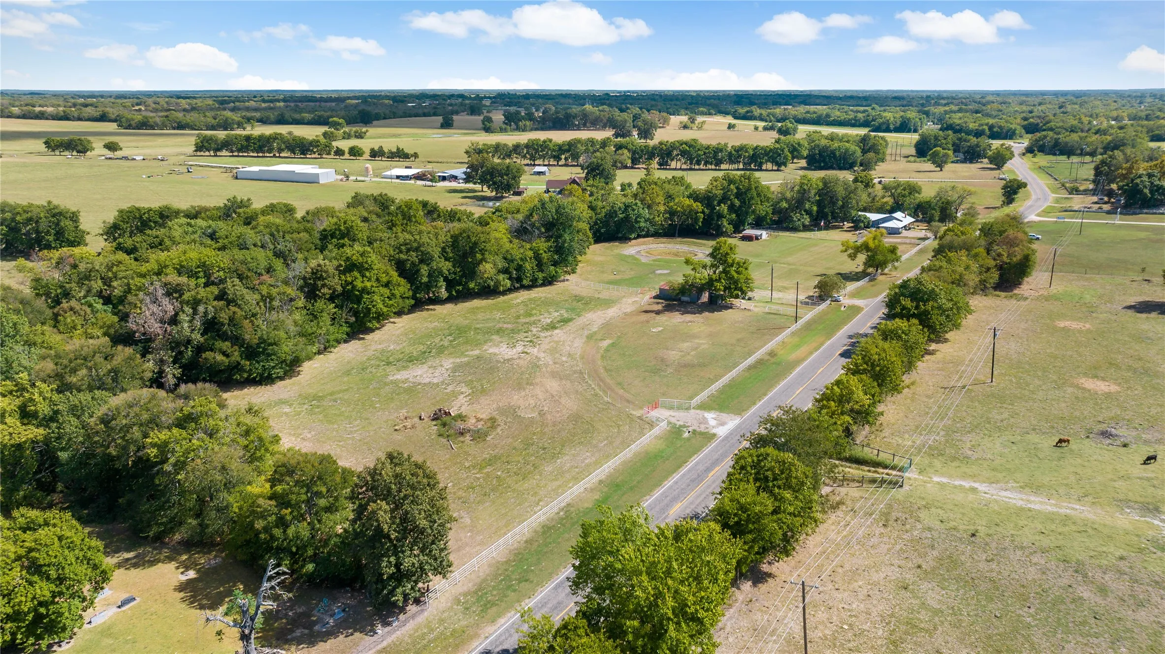 Single Family Residence For Sale in Red River (TX) County , 478 FM 1159, Clarksville, Texas 75426, 3 Bedroom, 2 Bathroom, Garage spaces, 1,952 Sqft, built in 0, mls#21387526, Real Estate Agent in Clarksville, Homes For Sale in Red River (TX) county, Homes For Sale in Clarksville, Realtor in Clarksville Texas, Real Estate Brokerage Independent Realty Texas, Luminita Cordes Realtor