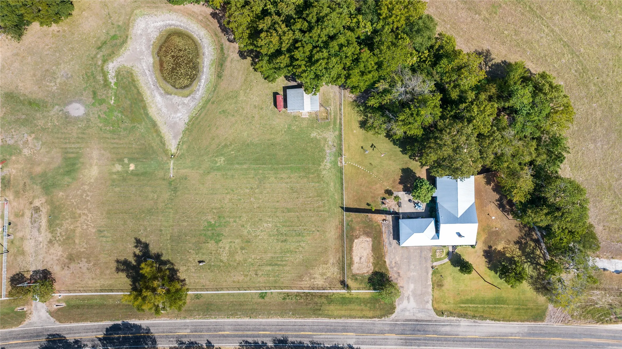 Single Family Residence For Sale in Red River (TX) County , 478 FM 1159, Clarksville, Texas 75426, 3 Bedroom, 2 Bathroom, Garage spaces, 1,952 Sqft, built in 0, mls#21387526, Real Estate Agent in Clarksville, Homes For Sale in Red River (TX) county, Homes For Sale in Clarksville, Realtor in Clarksville Texas, Real Estate Brokerage Independent Realty Texas, Luminita Cordes Realtor