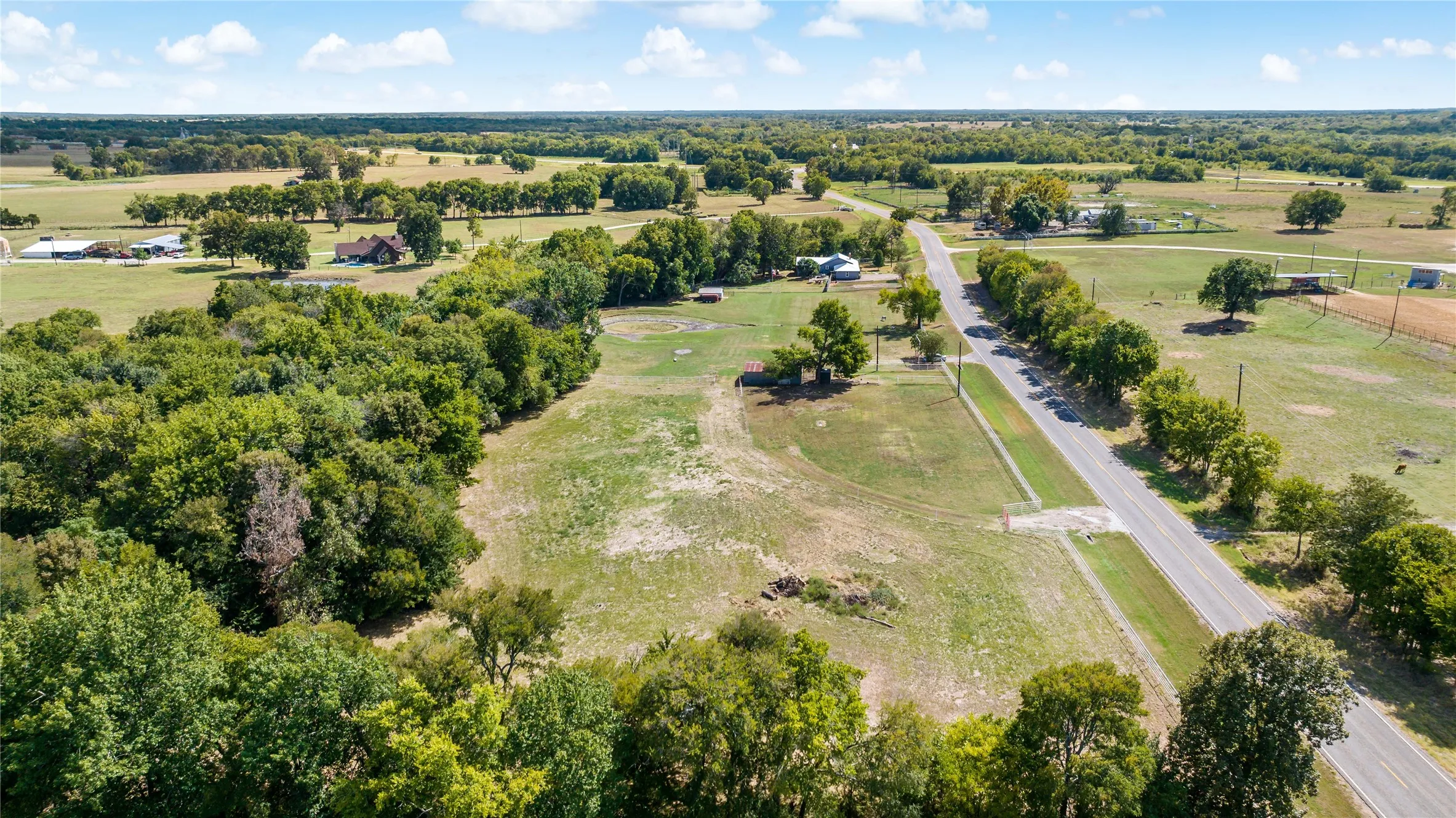 Single Family Residence For Sale in Red River (TX) County , 478 FM 1159, Clarksville, Texas 75426, 3 Bedroom, 2 Bathroom, Garage spaces, 1,952 Sqft, built in 0, mls#21387526, Real Estate Agent in Clarksville, Homes For Sale in Red River (TX) county, Homes For Sale in Clarksville, Realtor in Clarksville Texas, Real Estate Brokerage Independent Realty Texas, Luminita Cordes Realtor