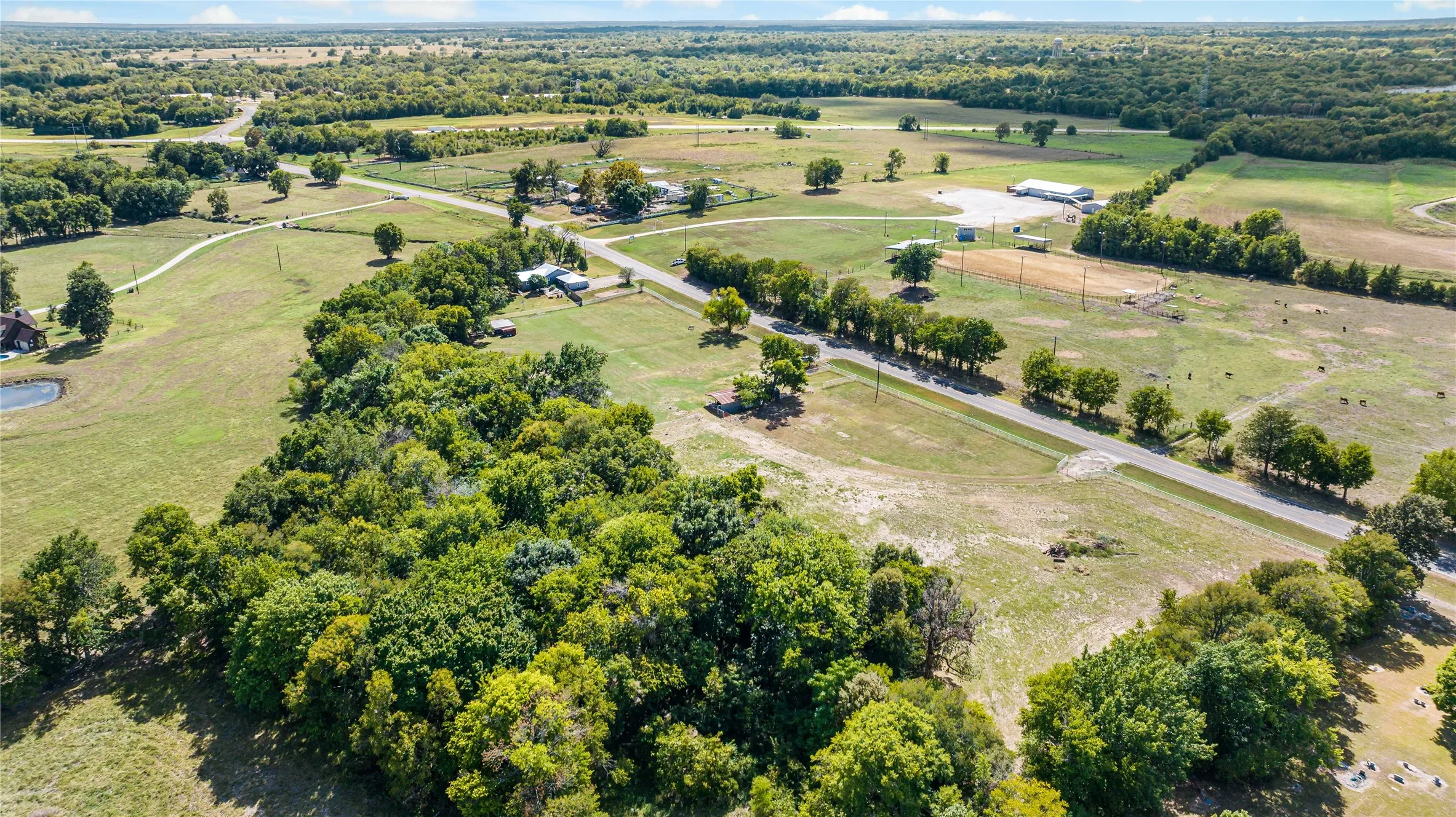 Single Family Residence For Sale in Red River (TX) County , 478 FM 1159, Clarksville, Texas 75426, 3 Bedroom, 2 Bathroom, Garage spaces, 1,952 Sqft, built in 0, mls#21387526, Real Estate Agent in Clarksville, Homes For Sale in Red River (TX) county, Homes For Sale in Clarksville, Realtor in Clarksville Texas, Real Estate Brokerage Independent Realty Texas, Luminita Cordes Realtor