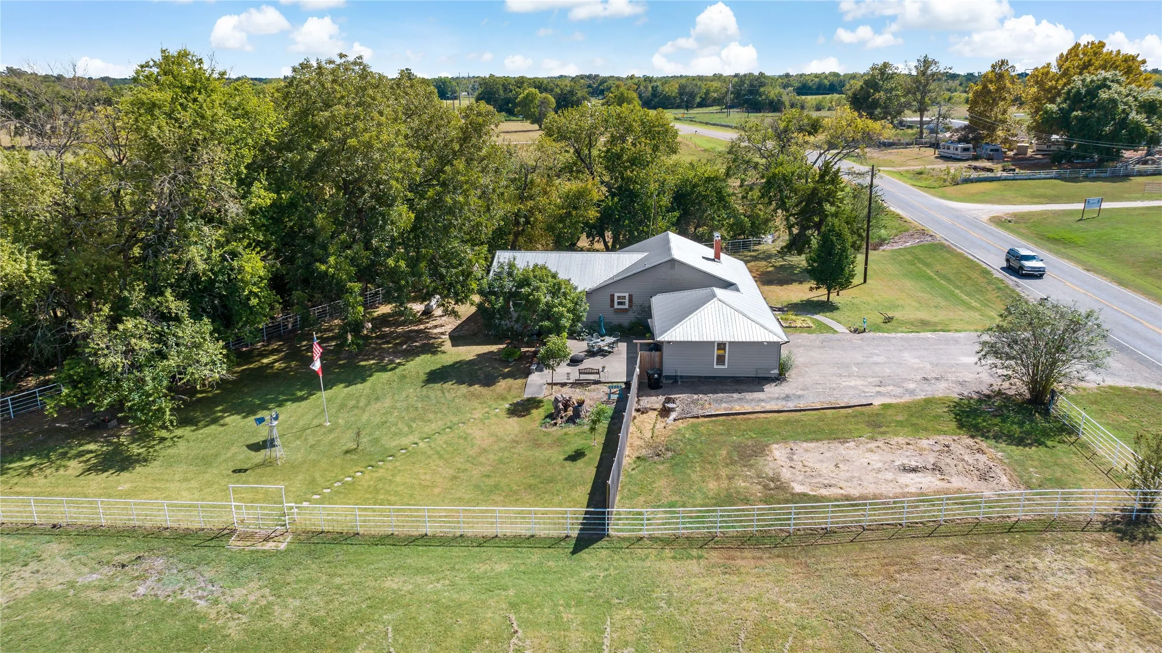 Single Family Residence For Sale in Red River (TX) County , 478 FM 1159, Clarksville, Texas 75426, 3 Bedroom, 2 Bathroom, Garage spaces, 1,952 Sqft, built in 0, mls#21387526, Real Estate Agent in Clarksville, Homes For Sale in Red River (TX) county, Homes For Sale in Clarksville, Realtor in Clarksville Texas, Real Estate Brokerage Independent Realty Texas, Luminita Cordes Realtor