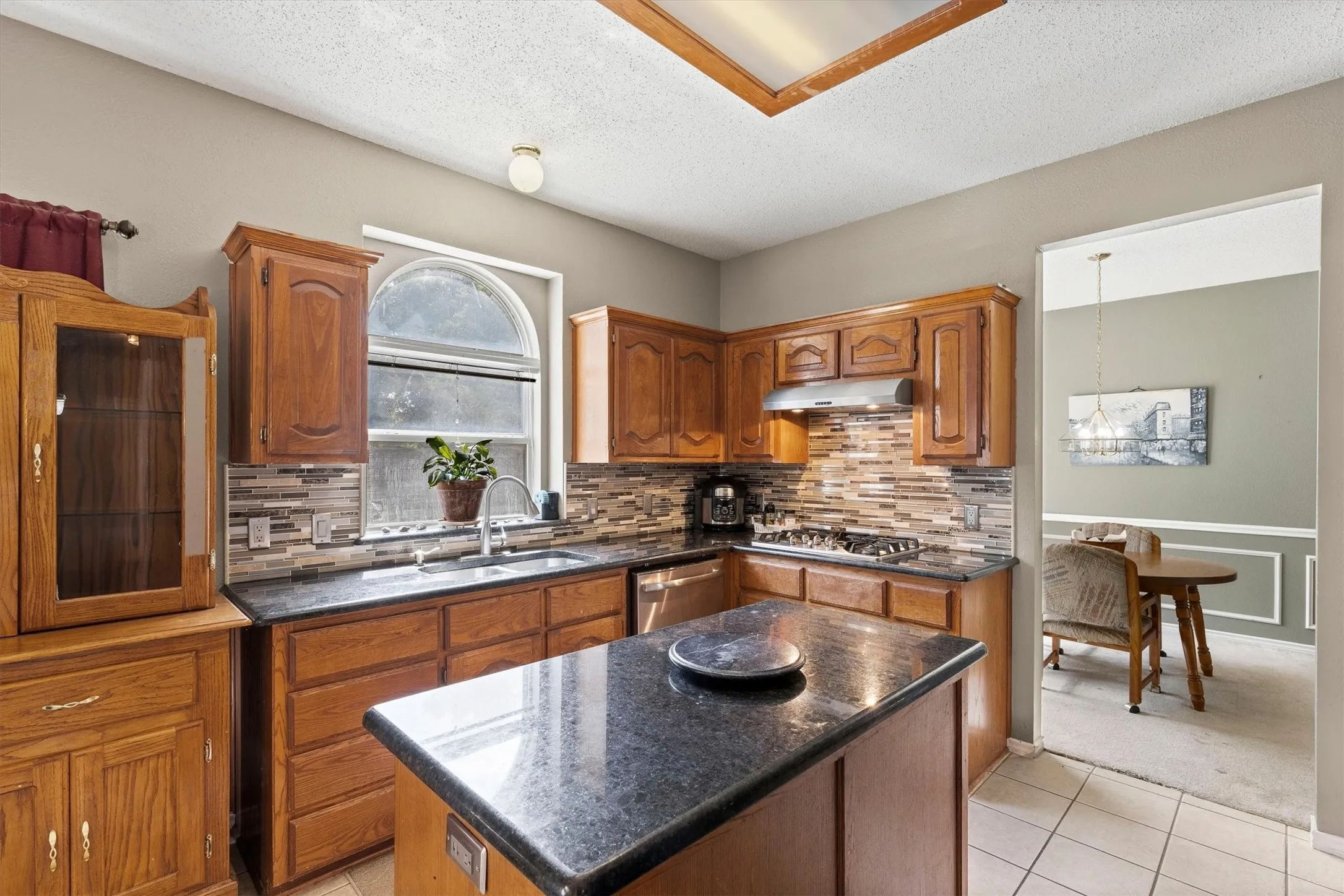 Single Family Residence For Sale in Collin County , 1700 Eastfork Lane, Wylie, Texas 75098, 4 Bedroom, 3 Bathroom, 2 Garage spaces, 2,617 Sqft, built in 2001, mls#21387522, Real Estate Agent in Wylie, Homes For Sale in Collin county, Homes For Sale in Wylie, Realtor in Wylie Texas, Real Estate Brokerage Independent Realty Texas, Luminita Cordes Realtor
