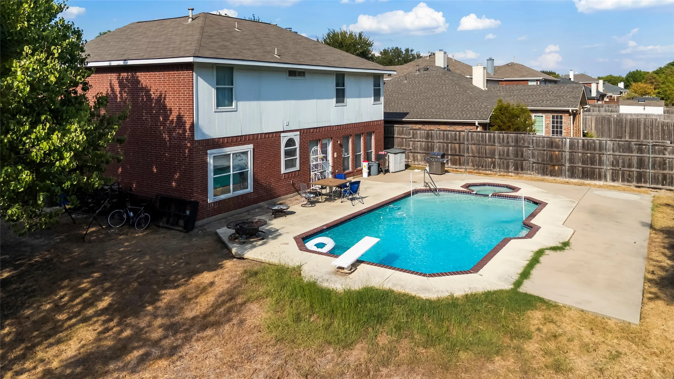 Single Family Residence For Sale in Collin County , 1700 Eastfork Lane, Wylie, Texas 75098, 4 Bedroom, 3 Bathroom, 2 Garage spaces, 2,617 Sqft, built in 2001, mls#21387522, Real Estate Agent in Wylie, Homes For Sale in Collin county, Homes For Sale in Wylie, Realtor in Wylie Texas, Real Estate Brokerage Independent Realty Texas, Luminita Cordes Realtor