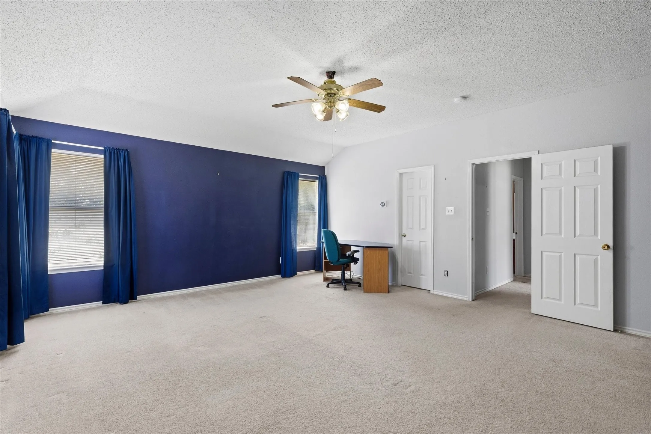 Single Family Residence For Sale in Collin County , 1700 Eastfork Lane, Wylie, Texas 75098, 4 Bedroom, 3 Bathroom, 2 Garage spaces, 2,617 Sqft, built in 2001, mls#21387522, Real Estate Agent in Wylie, Homes For Sale in Collin county, Homes For Sale in Wylie, Realtor in Wylie Texas, Real Estate Brokerage Independent Realty Texas, Luminita Cordes Realtor