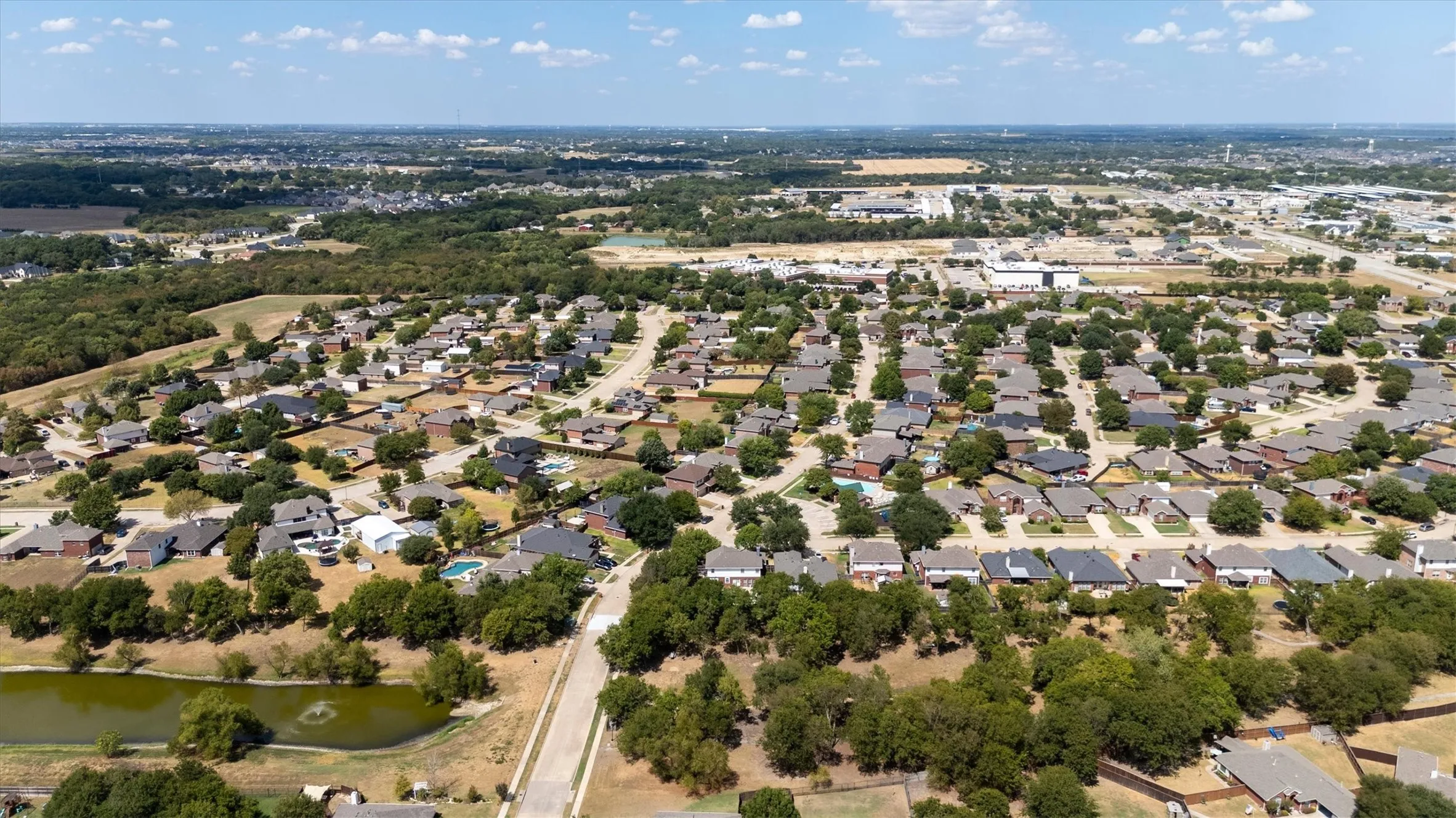 Single Family Residence For Sale in Collin County , 1700 Eastfork Lane, Wylie, Texas 75098, 4 Bedroom, 3 Bathroom, 2 Garage spaces, 2,617 Sqft, built in 2001, mls#21387522, Real Estate Agent in Wylie, Homes For Sale in Collin county, Homes For Sale in Wylie, Realtor in Wylie Texas, Real Estate Brokerage Independent Realty Texas, Luminita Cordes Realtor
