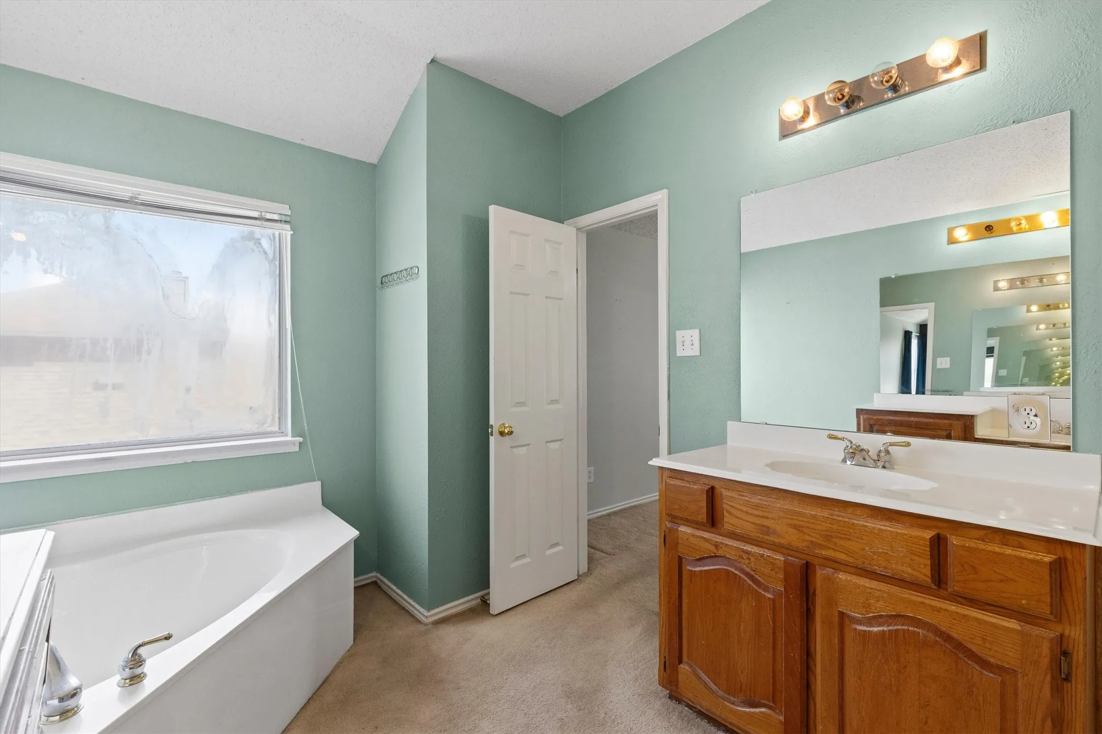 Single Family Residence For Sale in Collin County , 1700 Eastfork Lane, Wylie, Texas 75098, 4 Bedroom, 3 Bathroom, 2 Garage spaces, 2,617 Sqft, built in 2001, mls#21387522, Real Estate Agent in Wylie, Homes For Sale in Collin county, Homes For Sale in Wylie, Realtor in Wylie Texas, Real Estate Brokerage Independent Realty Texas, Luminita Cordes Realtor