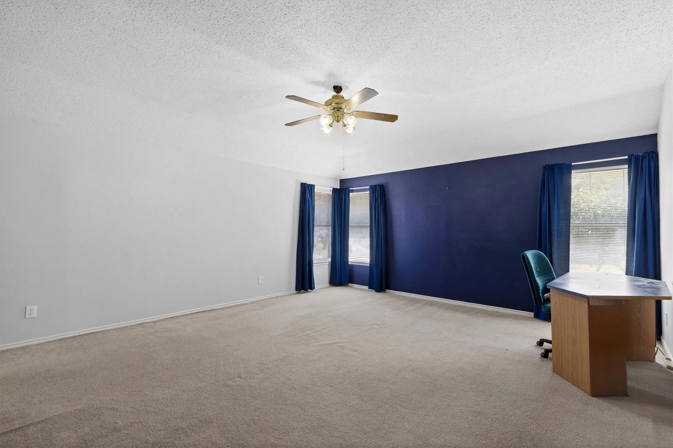 Single Family Residence For Sale in Collin County , 1700 Eastfork Lane, Wylie, Texas 75098, 4 Bedroom, 3 Bathroom, 2 Garage spaces, 2,617 Sqft, built in 2001, mls#21387522, Real Estate Agent in Wylie, Homes For Sale in Collin county, Homes For Sale in Wylie, Realtor in Wylie Texas, Real Estate Brokerage Independent Realty Texas, Luminita Cordes Realtor