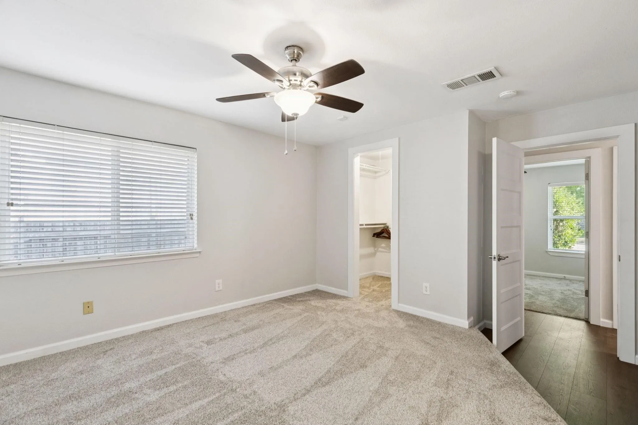 Single Family Residence For Rent in Collin County , 3324 Claymore Drive, Plano, Texas 75075, 3 Bedroom, 2 Bathroom, 2 Garage spaces, 1,430 Sqft, built in 1972, mls#21387546, Real Estate Agent in Plano, Homes For Rent in Collin county, Homes For Rent in Plano, Realtor in Plano Texas, Real Estate Brokerage Independent Realty Texas, Luminita Cordes Realtor