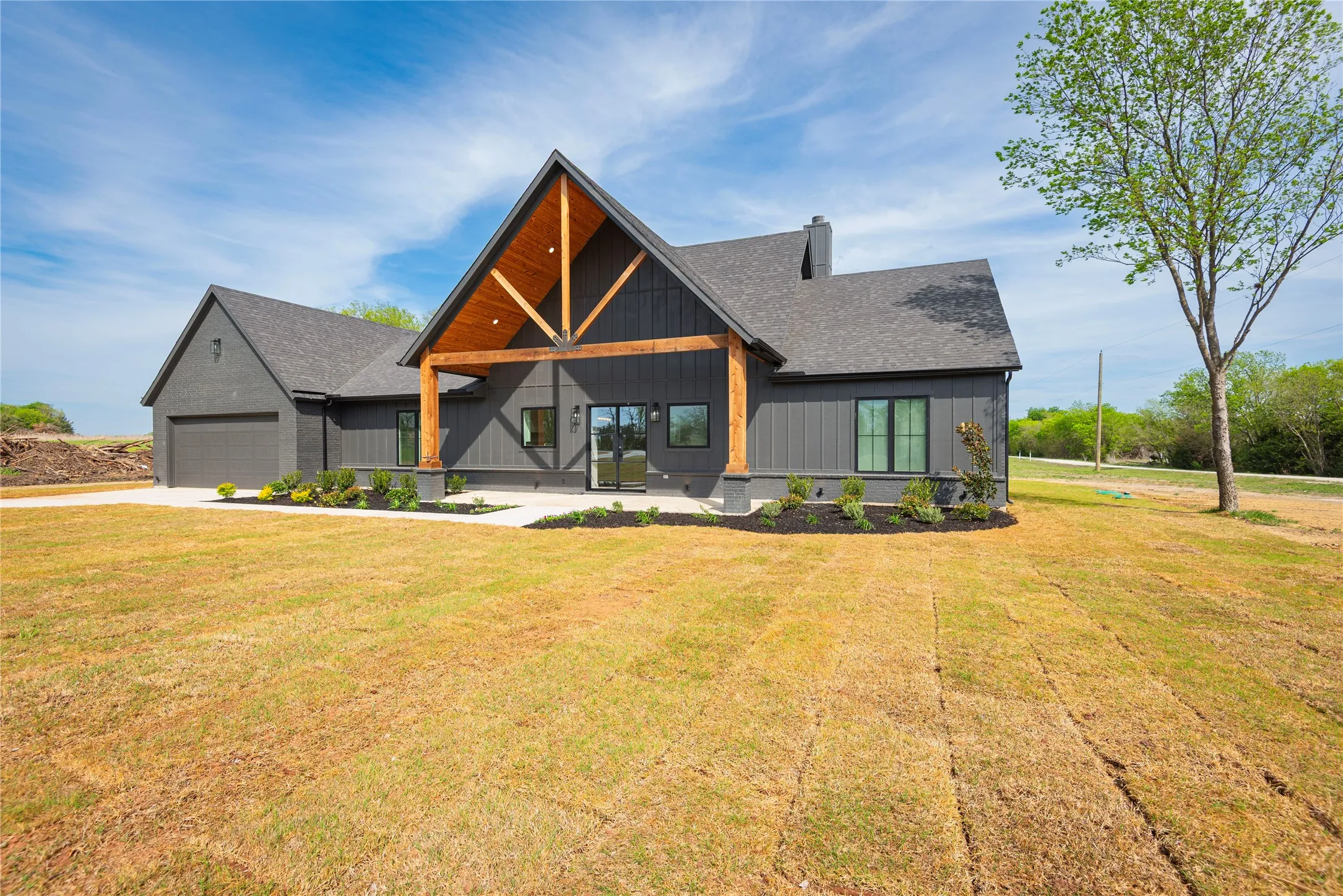 Single Family Residence For Sale in Hunt County , 4863 County Road 1098, Celeste, Texas 75423, 3 Bedroom, 4 Bathroom, 2 Garage spaces, 2,310 Sqft, built in 2025, mls#21387553, Real Estate Agent in Celeste, Homes For Sale in Hunt county, Homes For Sale in Celeste, Realtor in Celeste Texas, Real Estate Brokerage Independent Realty Texas, Luminita Cordes Realtor