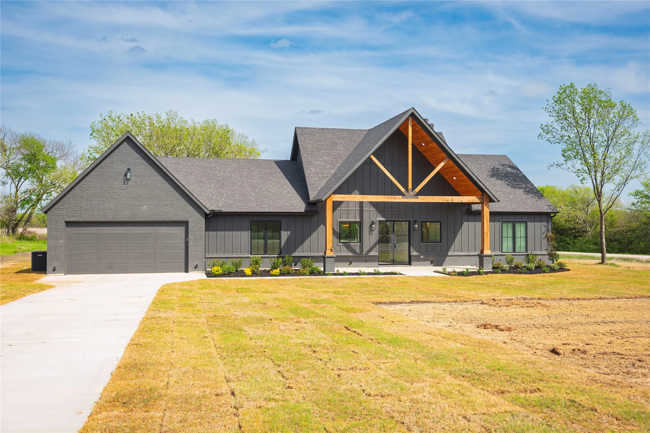 Single Family Residence For Sale in Hunt County , 4863 County Road 1098, Celeste, Texas 75423, 3 Bedroom, 4 Bathroom, 2 Garage spaces, 2,310 Sqft, built in 2025, mls#21387553, Real Estate Agent in Celeste, Homes For Sale in Hunt county, Homes For Sale in Celeste, Realtor in Celeste Texas, Real Estate Brokerage Independent Realty Texas, Luminita Cordes Realtor