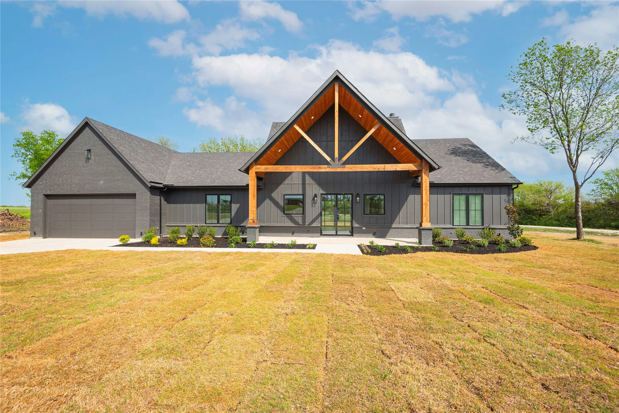 Single Family Residence For Sale in Hunt County , 4863 County Road 1098, Celeste, Texas 75423, 3 Bedroom, 4 Bathroom, 2 Garage spaces, 2,310 Sqft, built in 2025, mls#21387553, Real Estate Agent in Celeste, Homes For Sale in Hunt county, Homes For Sale in Celeste, Realtor in Celeste Texas, Real Estate Brokerage Independent Realty Texas, Luminita Cordes Realtor