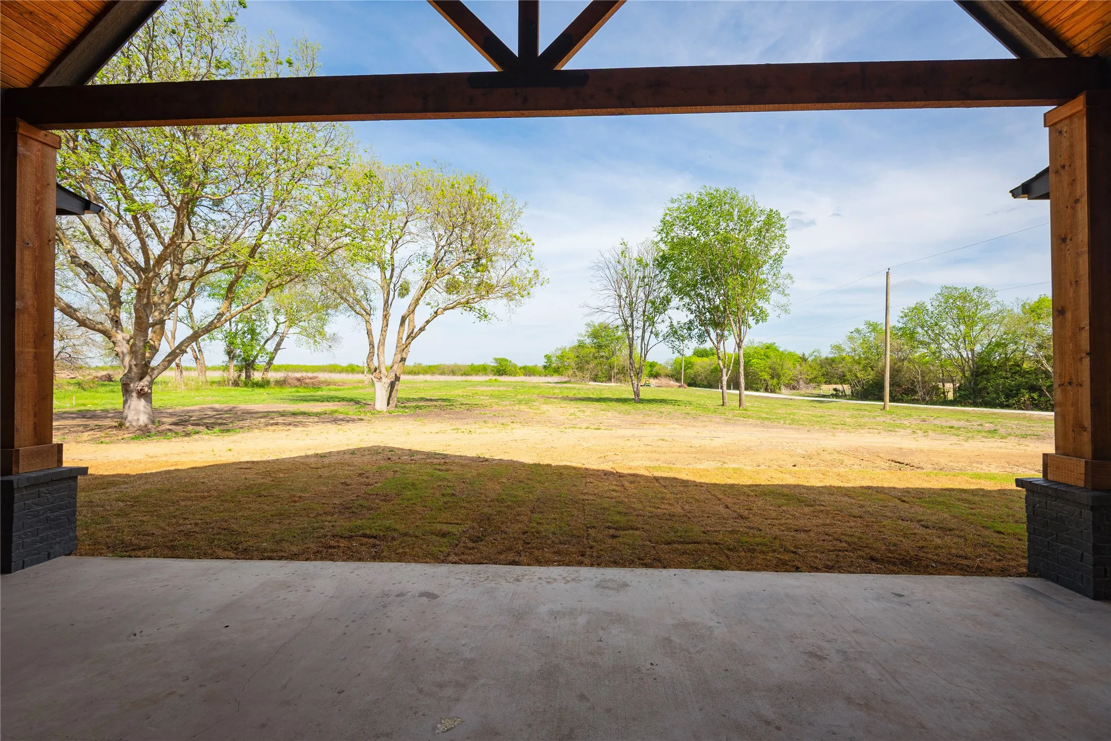 Single Family Residence For Sale in Hunt County , 4863 County Road 1098, Celeste, Texas 75423, 3 Bedroom, 4 Bathroom, 2 Garage spaces, 2,310 Sqft, built in 2025, mls#21387553, Real Estate Agent in Celeste, Homes For Sale in Hunt county, Homes For Sale in Celeste, Realtor in Celeste Texas, Real Estate Brokerage Independent Realty Texas, Luminita Cordes Realtor