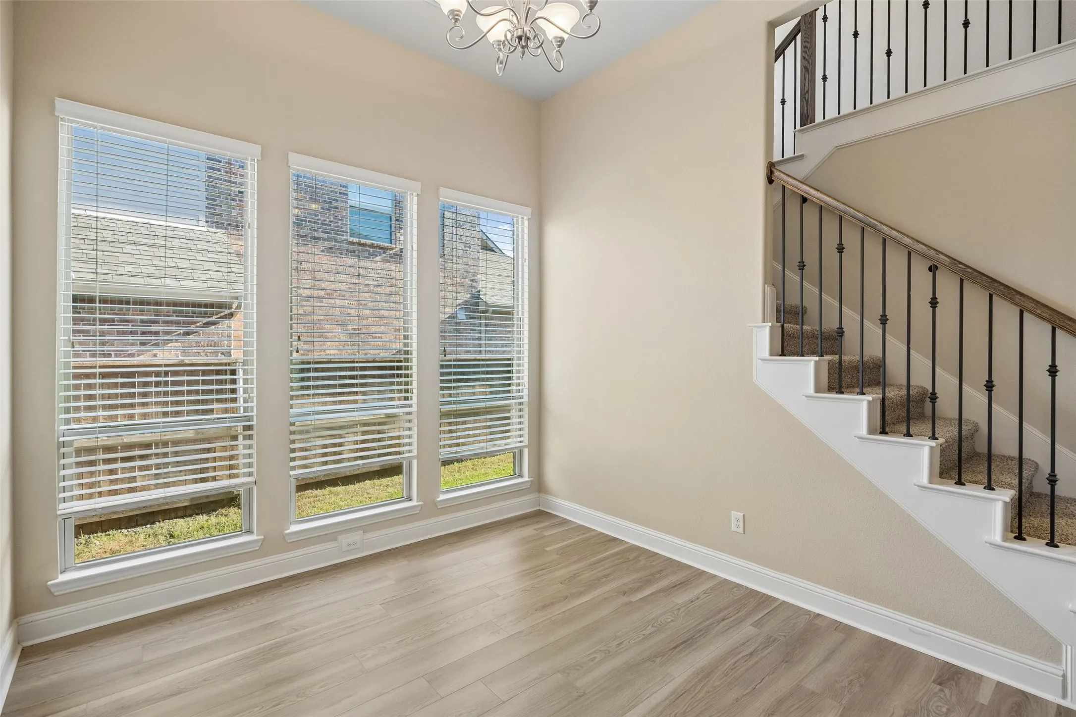 Single Family Residence For Rent in Denton County , 1824 Balboa Park Drive, Prosper, Texas 75078, 5 Bedroom, 3 Bathroom, 2 Garage spaces, 3,082 Sqft, built in 2016, mls#21382806, Real Estate Agent in Prosper, Homes For Rent in Denton county, Homes For Rent in Prosper, Realtor in Prosper Texas, Real Estate Brokerage Independent Realty Texas, Luminita Cordes Realtor