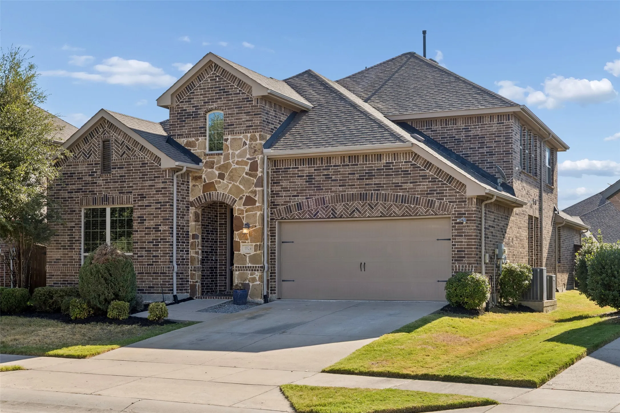 Single Family Residence For Rent in Denton County , 1824 Balboa Park Drive, Prosper, Texas 75078, 5 Bedroom, 3 Bathroom, 2 Garage spaces, 3,082 Sqft, built in 2016, mls#21382806, Real Estate Agent in Prosper, Homes For Rent in Denton county, Homes For Rent in Prosper, Realtor in Prosper Texas, Real Estate Brokerage Independent Realty Texas, Luminita Cordes Realtor