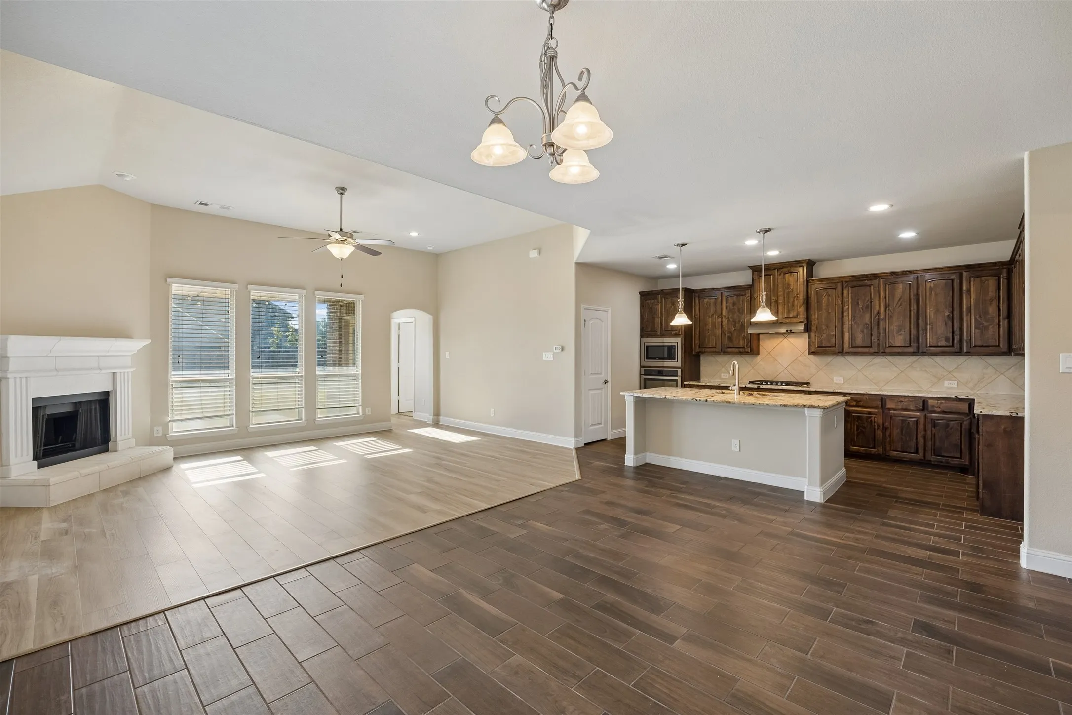 Single Family Residence For Rent in Denton County , 1824 Balboa Park Drive, Prosper, Texas 75078, 5 Bedroom, 3 Bathroom, 2 Garage spaces, 3,082 Sqft, built in 2016, mls#21382806, Real Estate Agent in Prosper, Homes For Rent in Denton county, Homes For Rent in Prosper, Realtor in Prosper Texas, Real Estate Brokerage Independent Realty Texas, Luminita Cordes Realtor