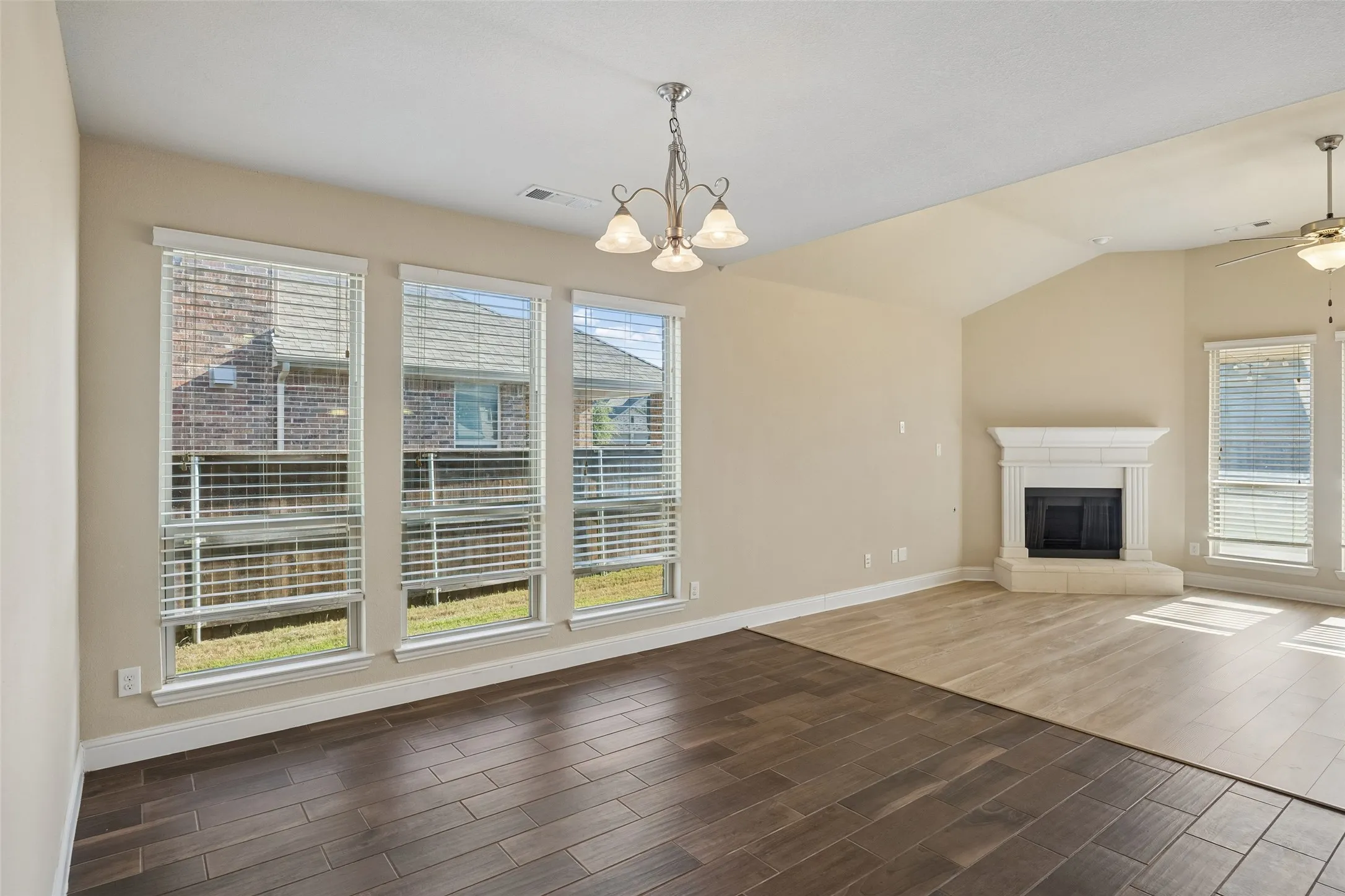 Single Family Residence For Rent in Denton County , 1824 Balboa Park Drive, Prosper, Texas 75078, 5 Bedroom, 3 Bathroom, 2 Garage spaces, 3,082 Sqft, built in 2016, mls#21382806, Real Estate Agent in Prosper, Homes For Rent in Denton county, Homes For Rent in Prosper, Realtor in Prosper Texas, Real Estate Brokerage Independent Realty Texas, Luminita Cordes Realtor