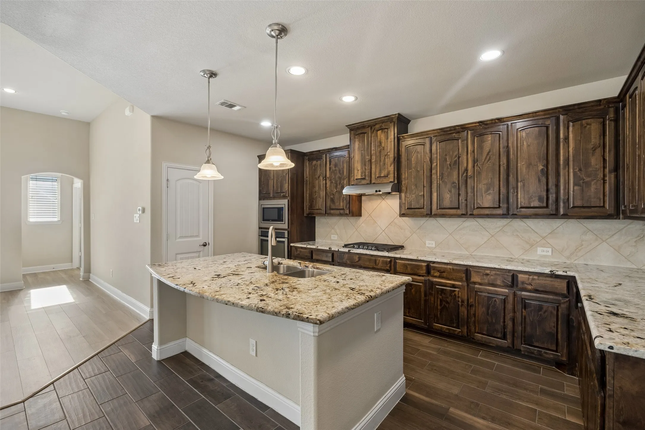 Single Family Residence For Rent in Denton County , 1824 Balboa Park Drive, Prosper, Texas 75078, 5 Bedroom, 3 Bathroom, 2 Garage spaces, 3,082 Sqft, built in 2016, mls#21382806, Real Estate Agent in Prosper, Homes For Rent in Denton county, Homes For Rent in Prosper, Realtor in Prosper Texas, Real Estate Brokerage Independent Realty Texas, Luminita Cordes Realtor