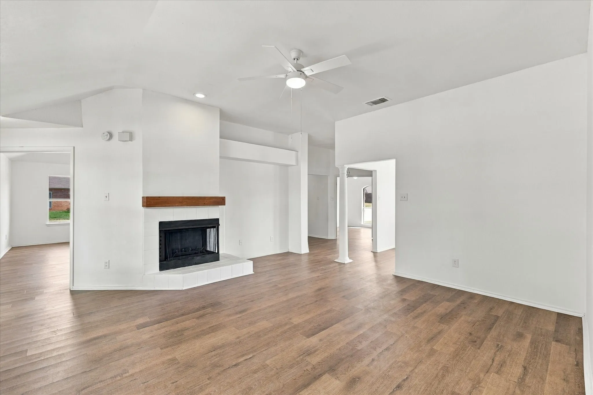 Single Family Residence For Sale in Dallas County , 648 Coats Street, Coppell, Texas 75019, 3 Bedroom, 2 Bathroom, 2 Garage spaces, 1,585 Sqft, built in 1985, mls#21386756, Real Estate Agent in Coppell, Homes For Sale in Dallas county, Homes For Sale in Coppell, Realtor in Coppell Texas, Real Estate Brokerage Independent Realty Texas, Luminita Cordes Realtor