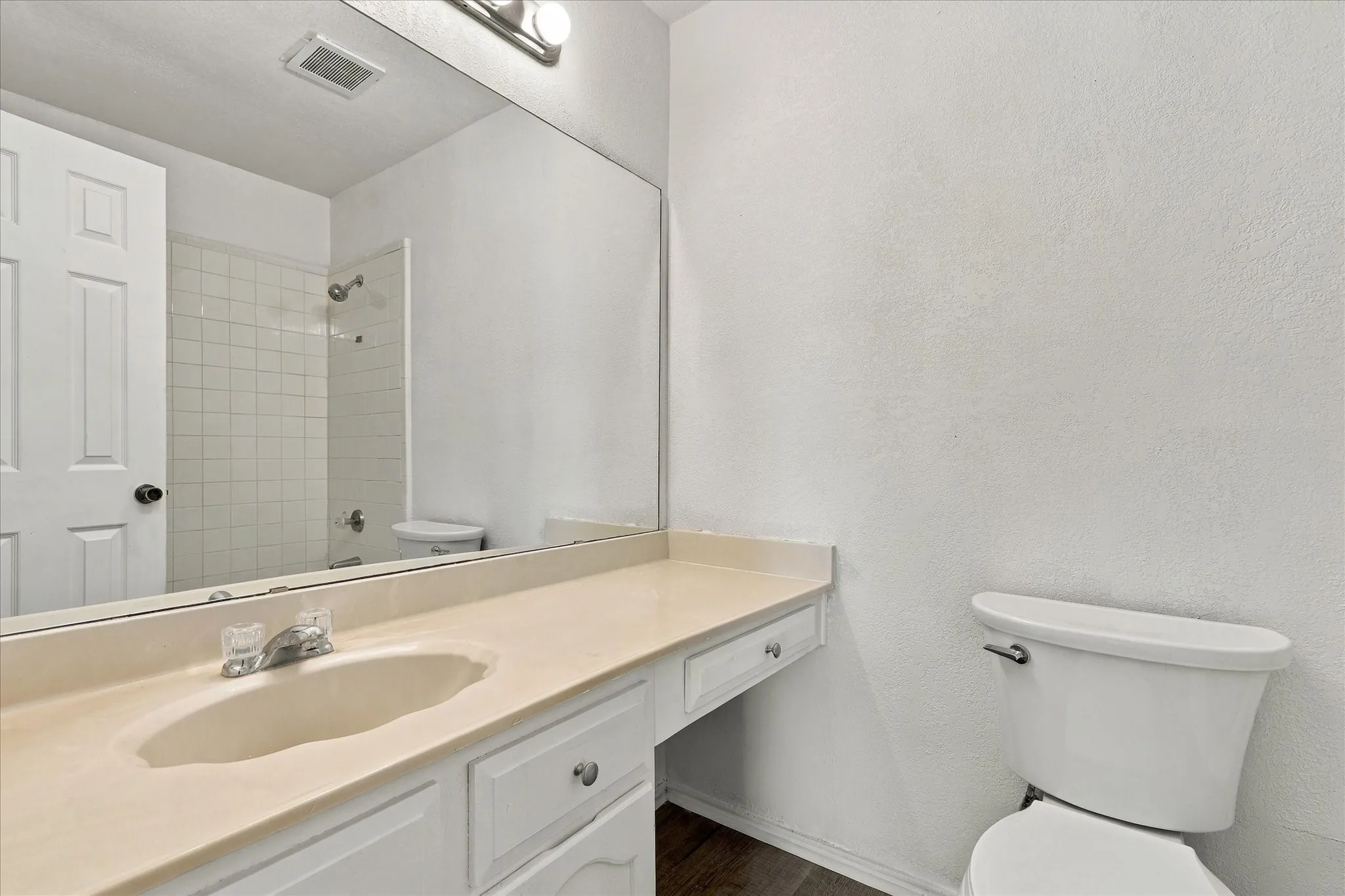 Single Family Residence For Sale in Dallas County , 648 Coats Street, Coppell, Texas 75019, 3 Bedroom, 2 Bathroom, 2 Garage spaces, 1,585 Sqft, built in 1985, mls#21386756, Real Estate Agent in Coppell, Homes For Sale in Dallas county, Homes For Sale in Coppell, Realtor in Coppell Texas, Real Estate Brokerage Independent Realty Texas, Luminita Cordes Realtor