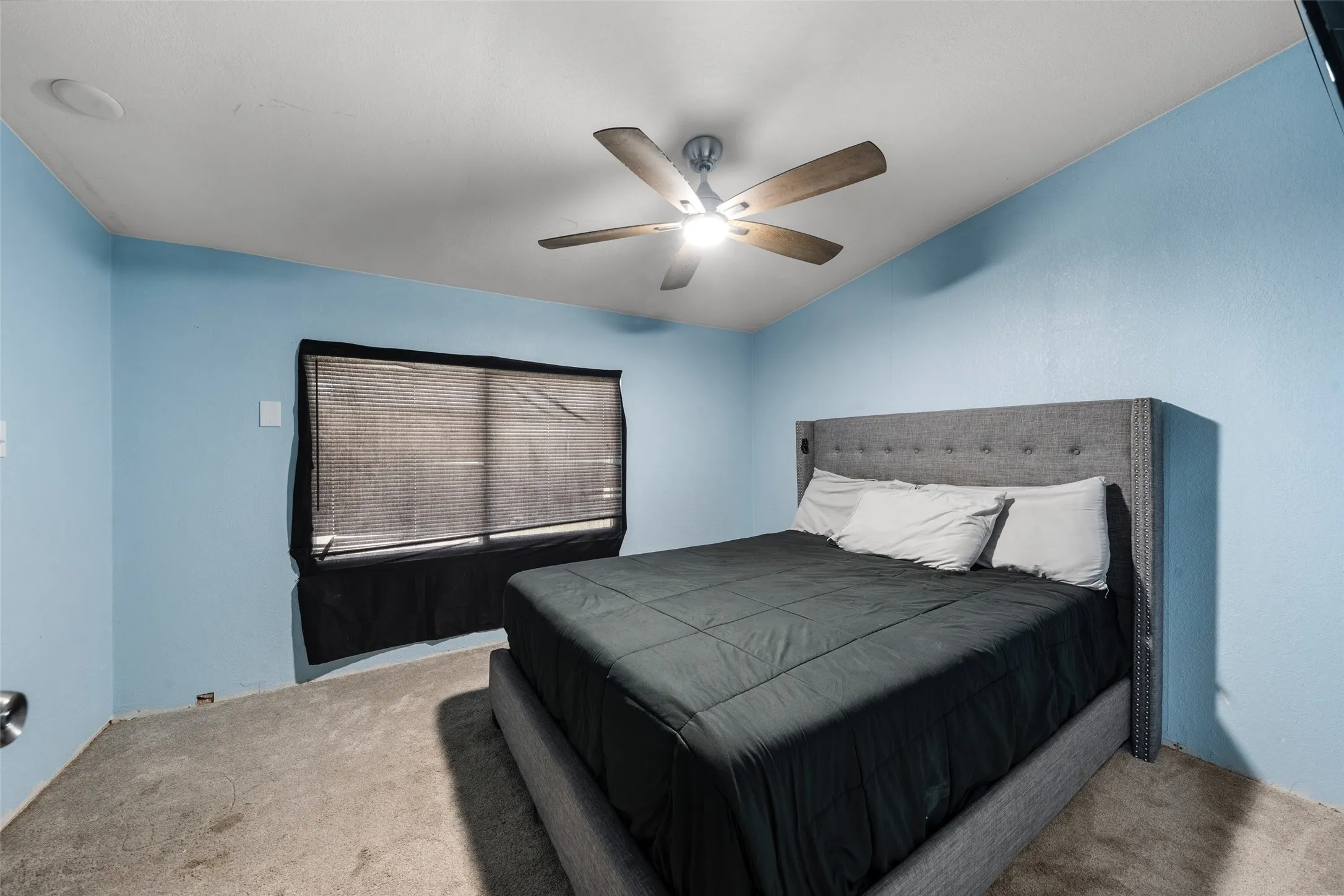 Manufactured Home For Sale in Mc Lennan County , 6520 Golinda Drive, Lorena, Texas 76655, 4 Bedroom, 3 Bathroom, Garage spaces, 1,960 Sqft, built in 1995, mls#21387310, Real Estate Agent in Lorena, Homes For Sale in Mc Lennan county, Homes For Sale in Lorena, Realtor in Lorena Texas, Real Estate Brokerage Independent Realty Texas, Luminita Cordes Realtor
