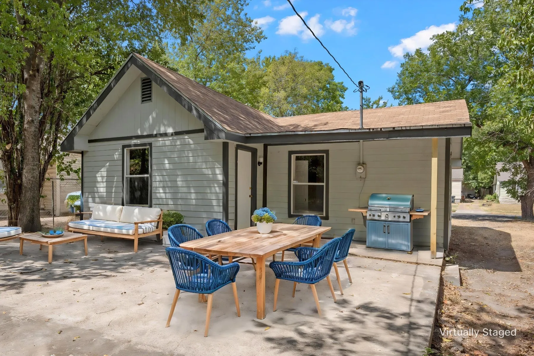 Single Family Residence For Sale in Mc Lennan County , 2406 Alexander Avenue, Waco, Texas 76708, 2 Bedroom, 1 Bathroom, Garage spaces, 1,052 Sqft, built in 1939, mls#21385945, Real Estate Agent in Waco, Homes For Sale in Mc Lennan county, Homes For Sale in Waco, Realtor in Waco Texas, Real Estate Brokerage Independent Realty Texas, Luminita Cordes Realtor