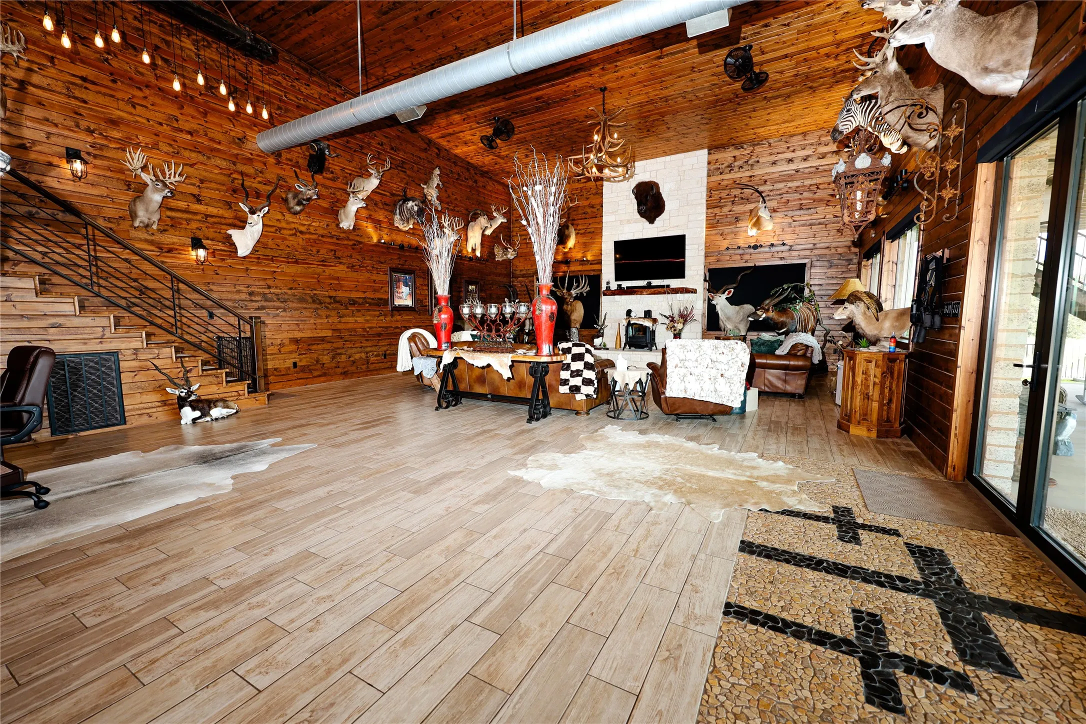 Farm For Sale in Brown County , 11899 County Road 108, Brownwood, Texas 76801, 3 Bedroom, 4 Bathroom, 4 Garage spaces, 2,320 Sqft, built in 2020, mls#21387537, Real Estate Agent in Brownwood, Homes For Sale in Brown county, Homes For Sale in Brownwood, Realtor in Brownwood Texas, Real Estate Brokerage Independent Realty Texas, Luminita Cordes Realtor