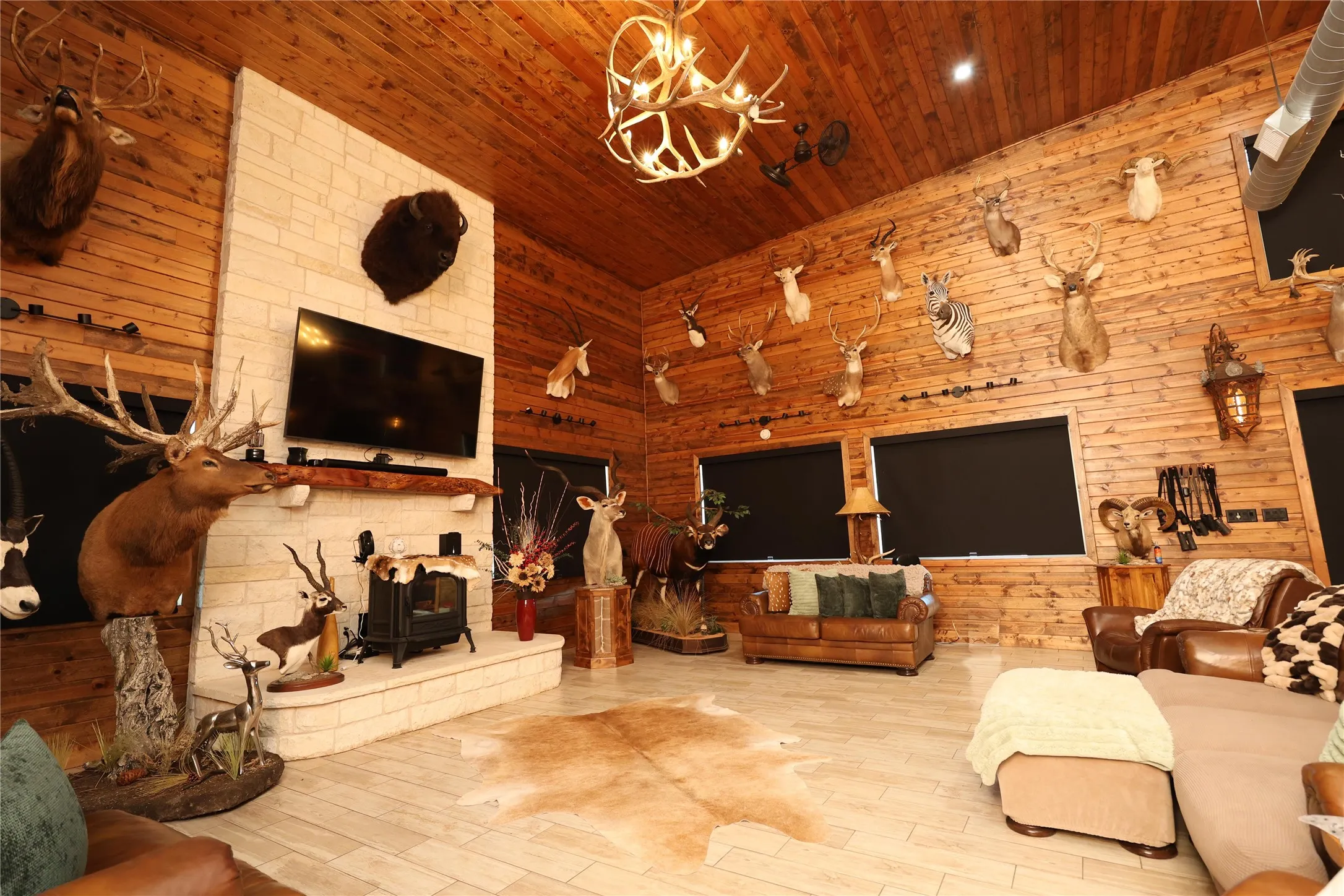Farm For Sale in Brown County , 11899 County Road 108, Brownwood, Texas 76801, 3 Bedroom, 4 Bathroom, 4 Garage spaces, 2,320 Sqft, built in 2020, mls#21387537, Real Estate Agent in Brownwood, Homes For Sale in Brown county, Homes For Sale in Brownwood, Realtor in Brownwood Texas, Real Estate Brokerage Independent Realty Texas, Luminita Cordes Realtor