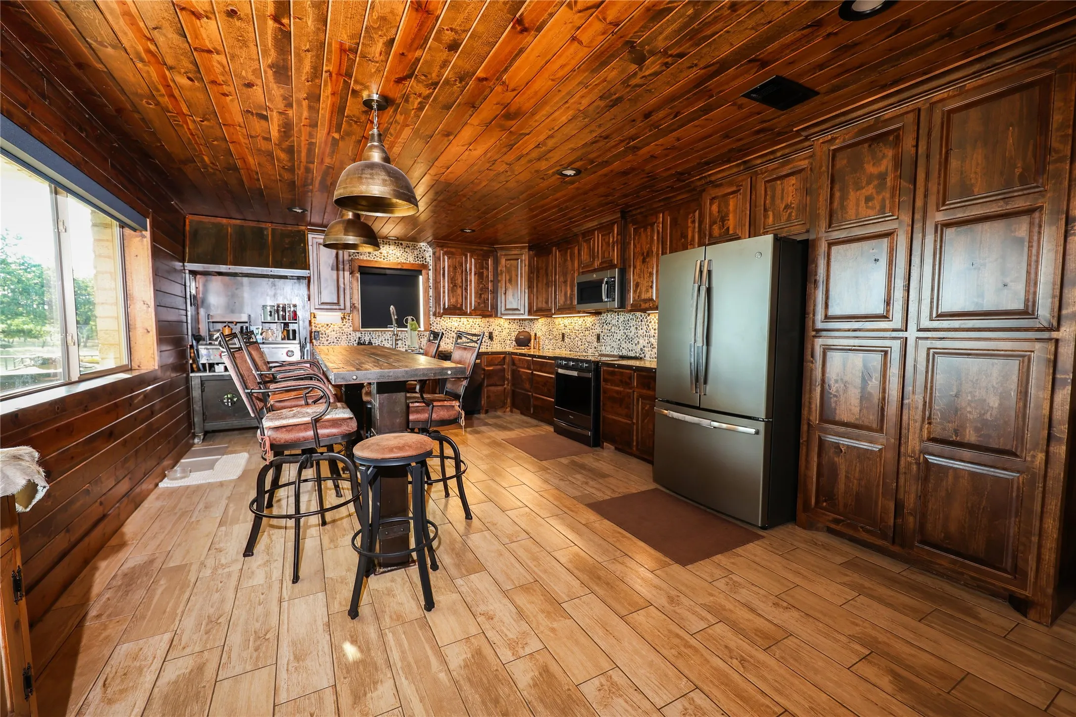 Farm For Sale in Brown County , 11899 County Road 108, Brownwood, Texas 76801, 3 Bedroom, 4 Bathroom, 4 Garage spaces, 2,320 Sqft, built in 2020, mls#21387537, Real Estate Agent in Brownwood, Homes For Sale in Brown county, Homes For Sale in Brownwood, Realtor in Brownwood Texas, Real Estate Brokerage Independent Realty Texas, Luminita Cordes Realtor