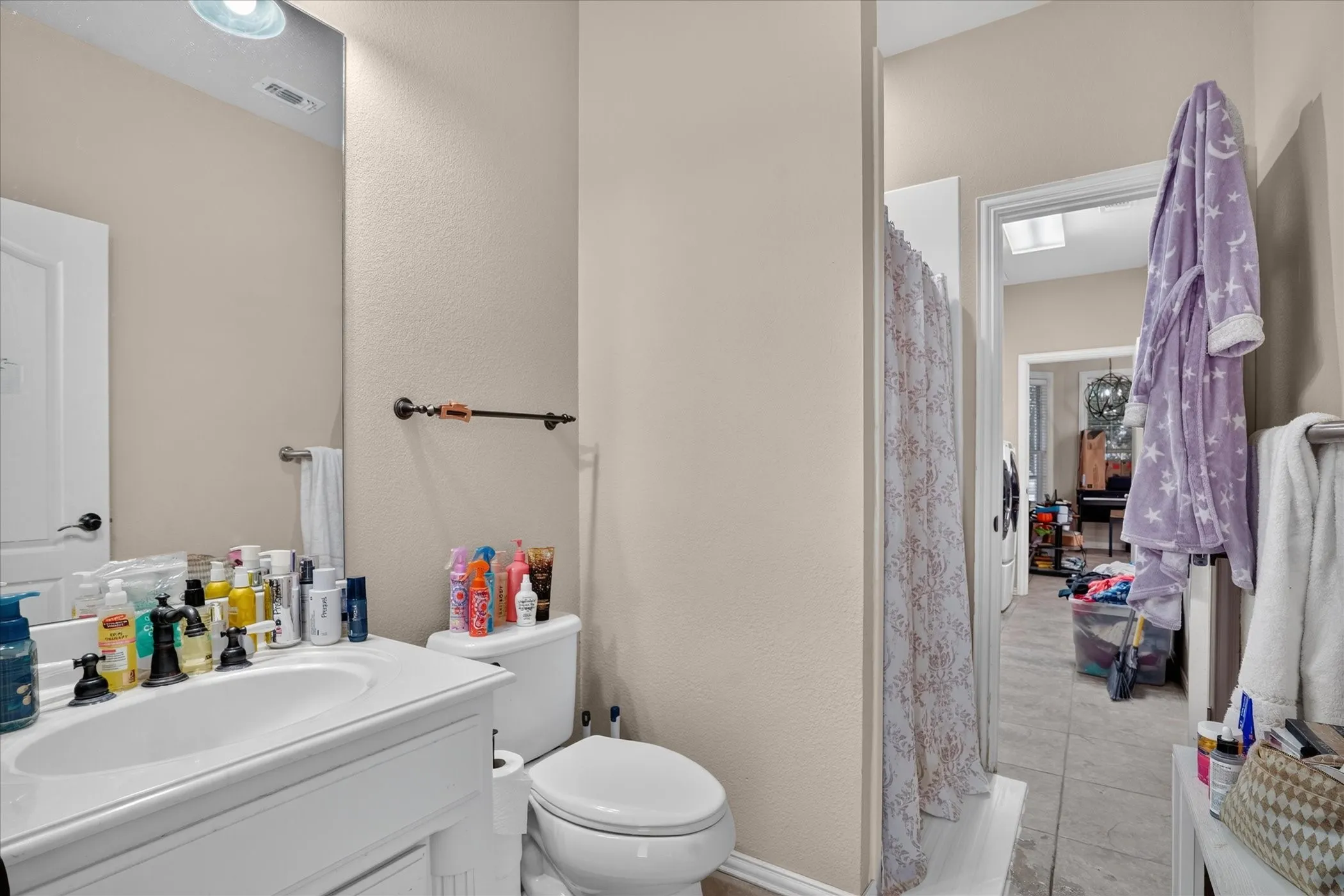 Single Family Residence For Sale in Parker County , 197 Deer Creek Drive, Aledo, Texas 76008, 4 Bedroom, 3 Bathroom, 3 Garage spaces, 2,806 Sqft, built in 2003, mls#21387354, Real Estate Agent in Aledo, Homes For Sale in Parker county, Homes For Sale in Aledo, Realtor in Aledo Texas, Real Estate Brokerage Independent Realty Texas, Luminita Cordes Realtor